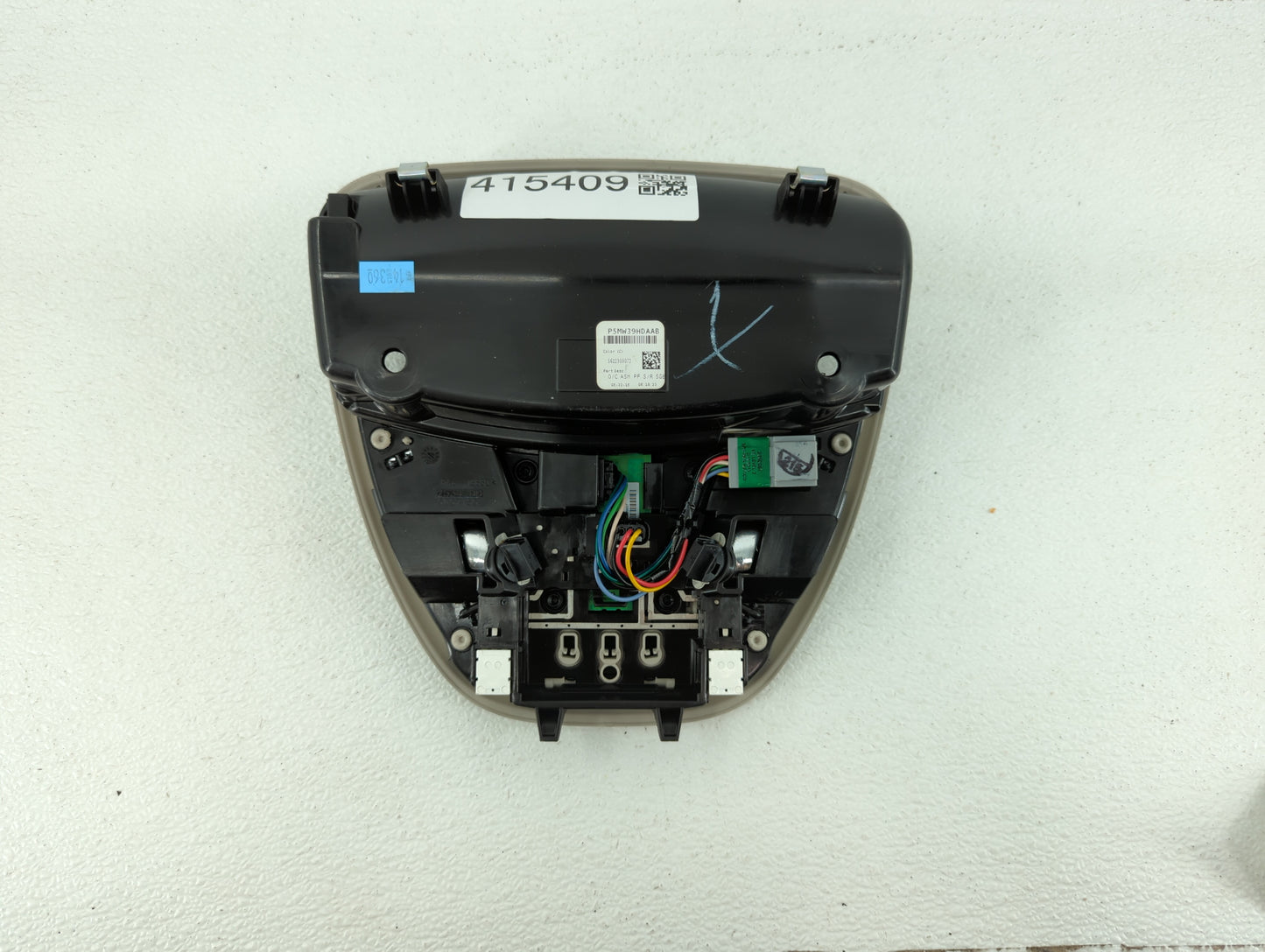 2016-2016 Dodge Dart Overhead Roof Console Interior Dome Light Black - Oemusedautoparts1.com