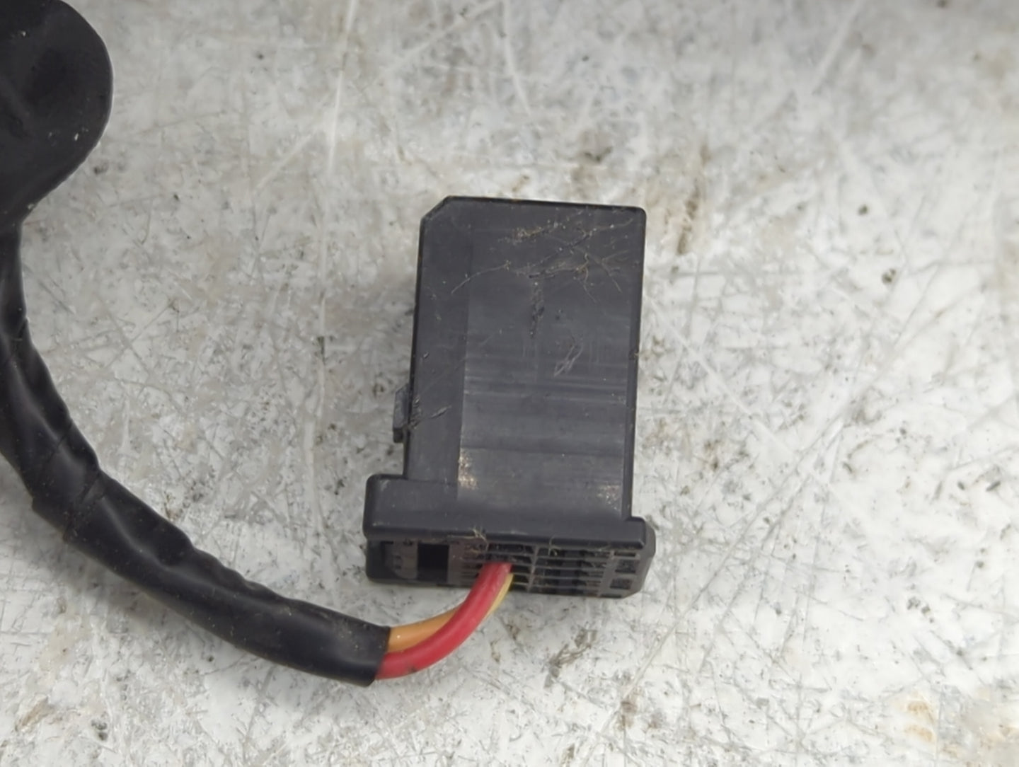 2013-2016 Dodge Dart Driver Side View Mirror - Left Door Mirror OEM Used - Oemusedautoparts1.com