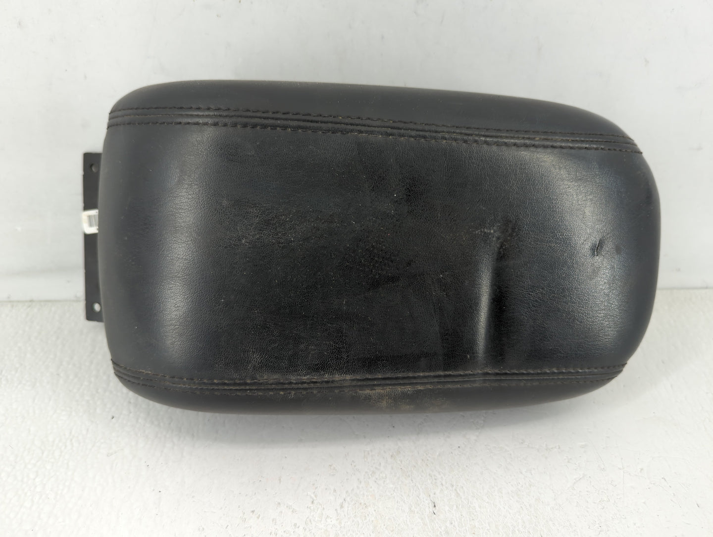 2016-2016 Dodge Dart Center Console Armrest Cover Lid Black - Oemusedautoparts1.com