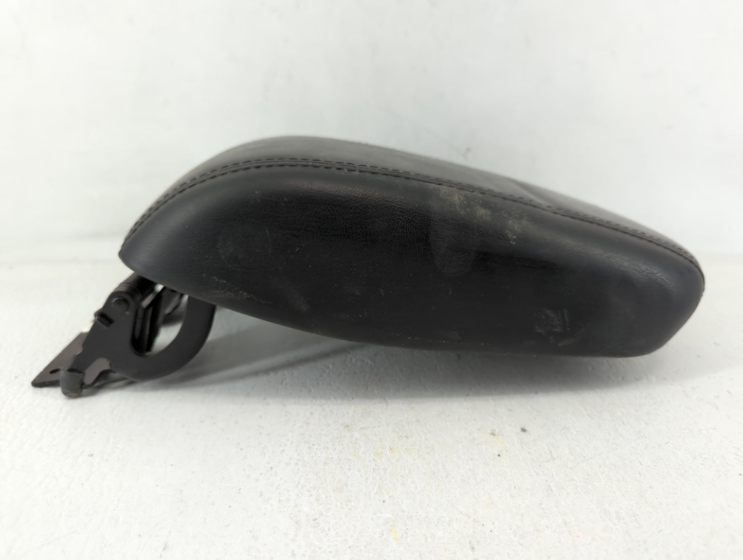 2016-2016 Dodge Dart Center Console Armrest Cover Lid Black - Oemusedautoparts1.com