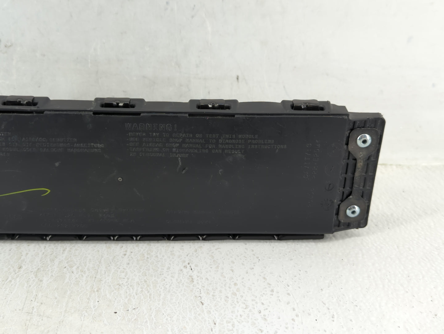 2013-2016 Dodge Dart Air Bag Driver Left Knee OEM P/N:p68102233AD Fits Fits 2013 2014 2015 2016 OEM Used Auto Parts - Oemuse