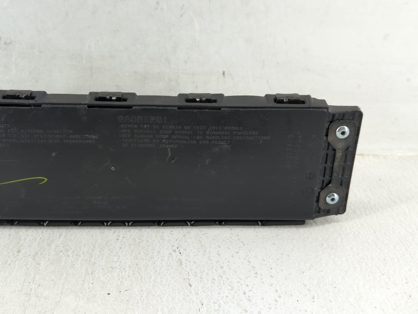 2013-2016 Dodge Dart Air Bag Driver Left Knee OEM P/N:p68102233AD Fits Fits 2013 2014 2015 2016 OEM Used Auto Parts - Oemuse