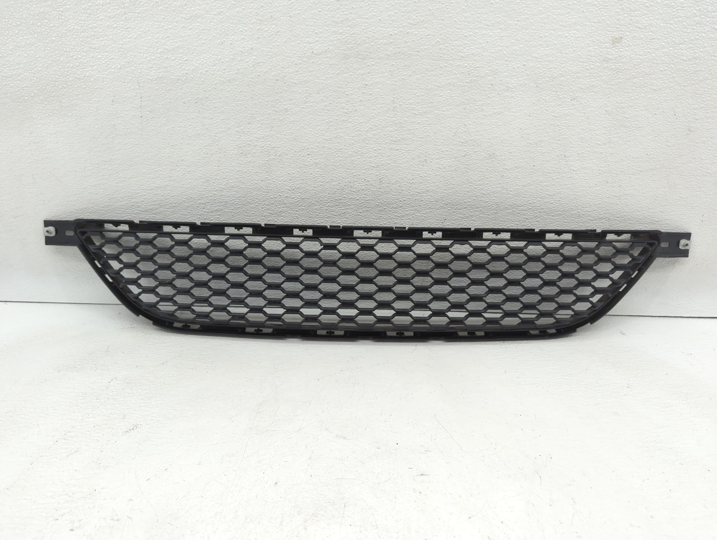 2013-2016 Dodge Dart Front Grille Bumper Not Included - Oemusedautoparts1.com