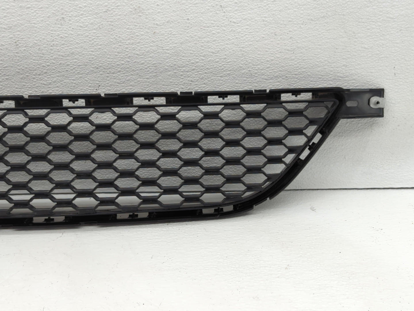 2013-2016 Dodge Dart Front Grille Bumper Not Included - Oemusedautoparts1.com