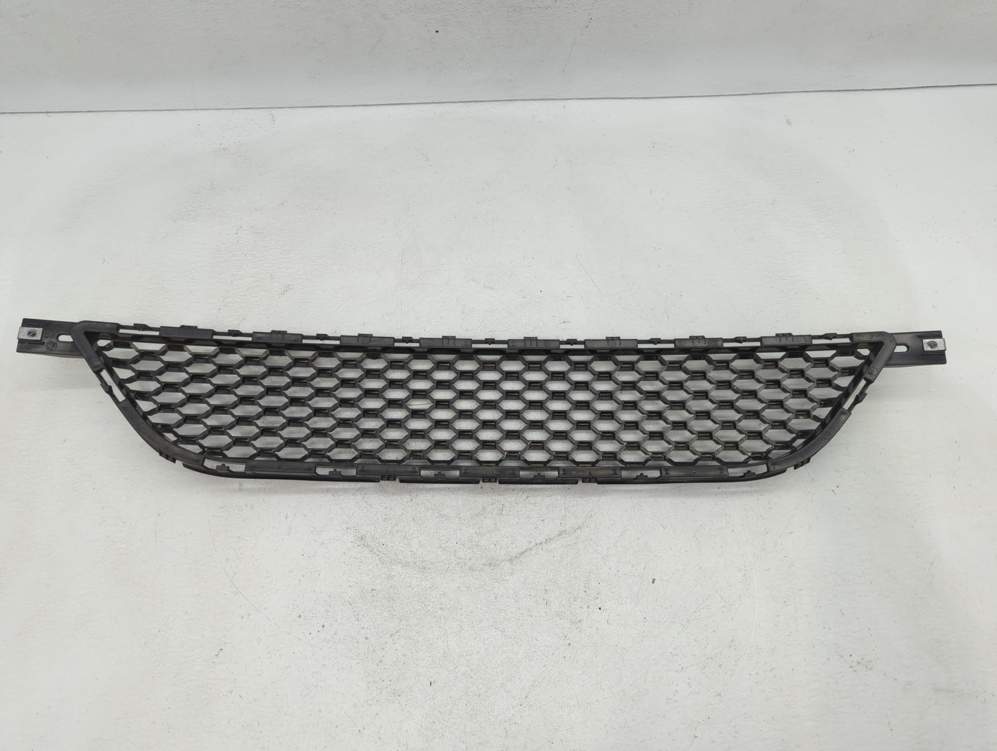 2013-2016 Dodge Dart Front Grille Bumper Not Included - Oemusedautoparts1.com