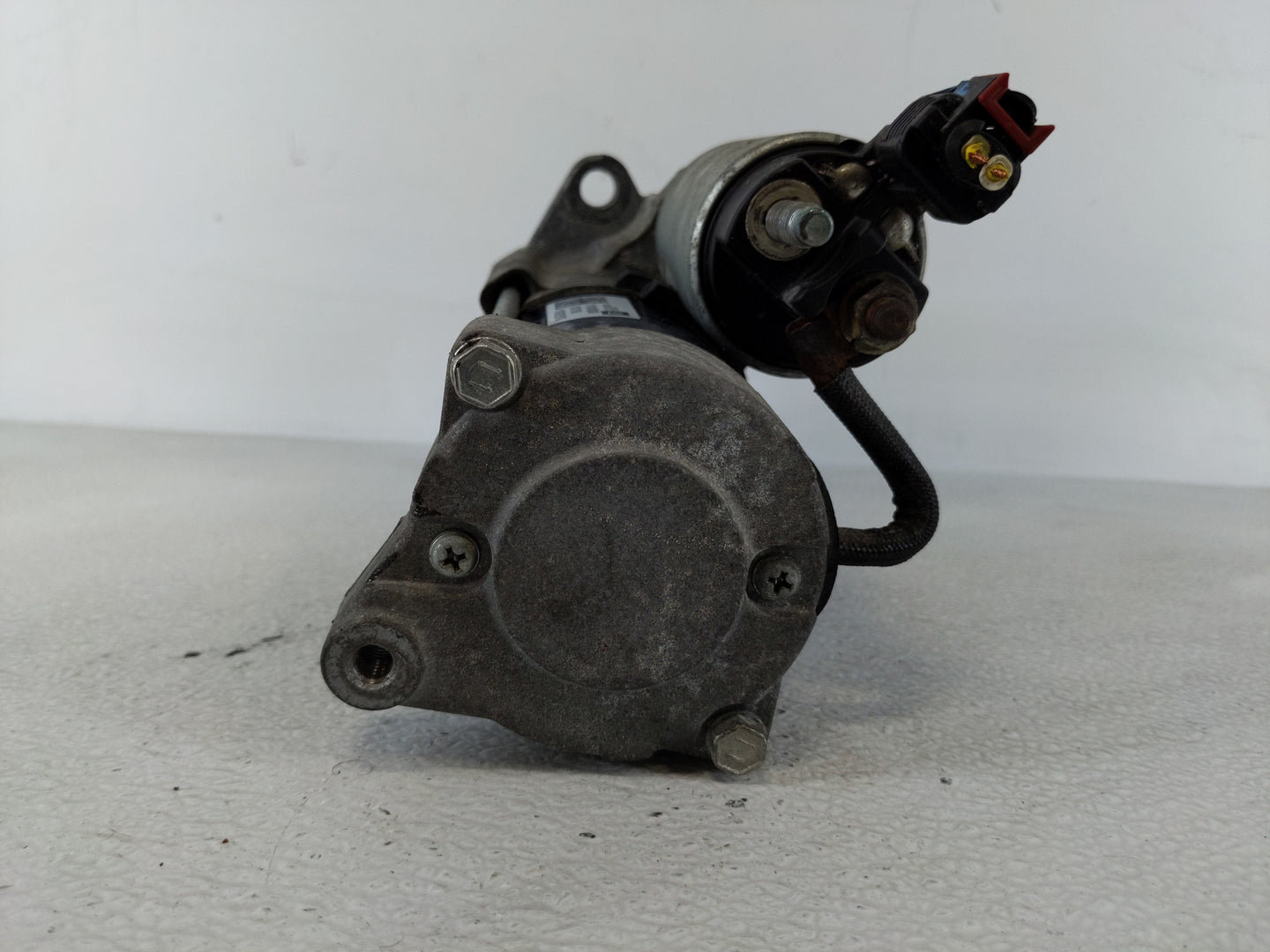 2016-2020 Dodge Durango Car Starter Motor Solenoid OEM P/N:12680615 Fits Fits 2016 2017 2018 2019 2020 2021 2022 OEM Used Au