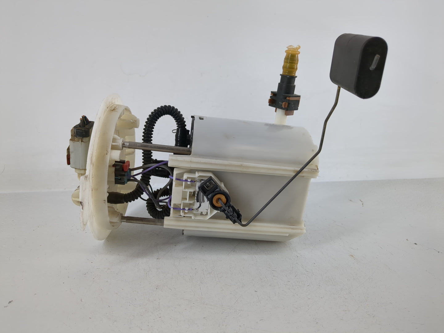 2016-2019 Dodge Durango Electrical Gas Fuel Pump Assembly - Oemusedautoparts1.com