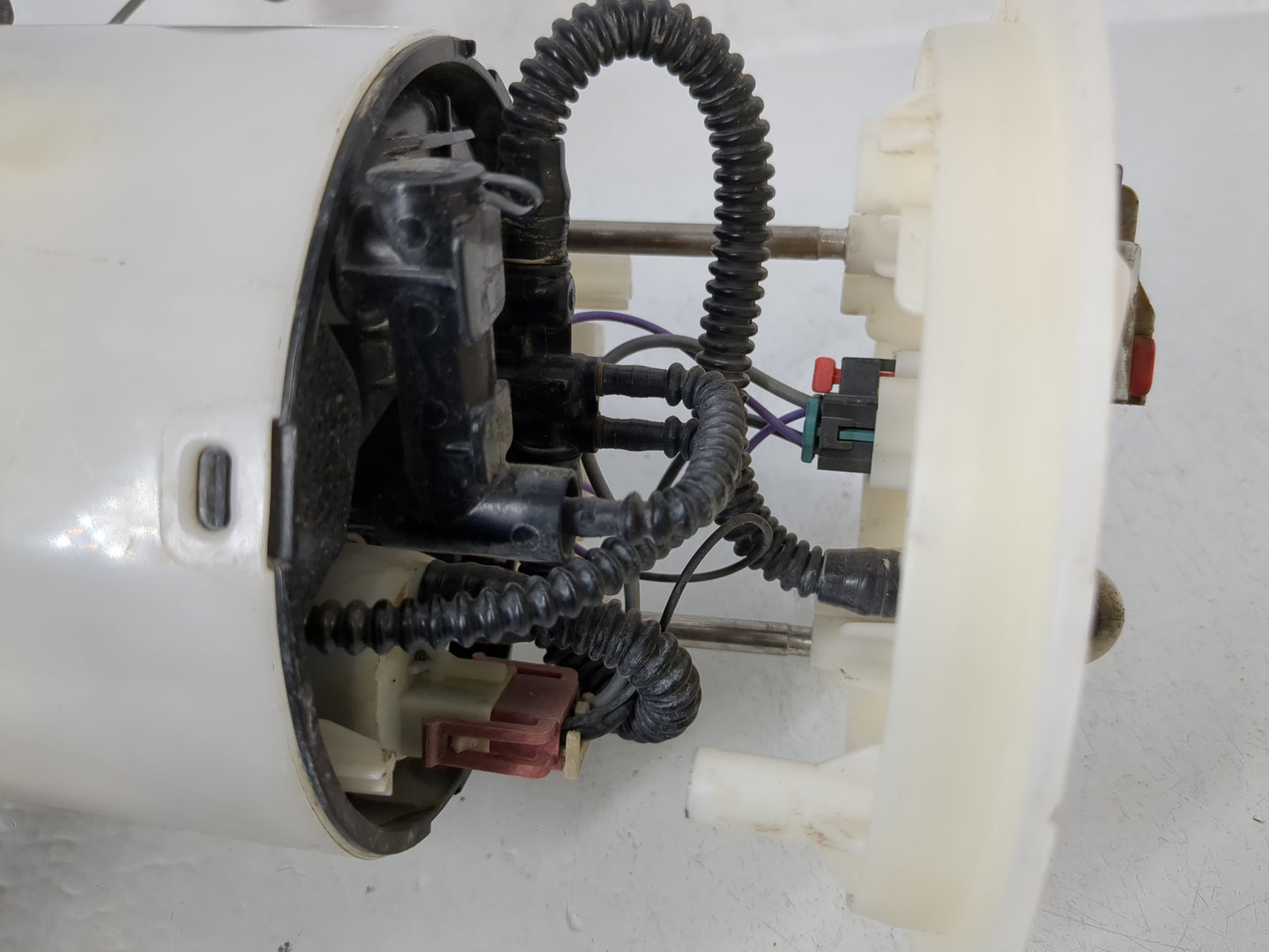 2016-2019 Dodge Durango Electrical Gas Fuel Pump Assembly - Oemusedautoparts1.com