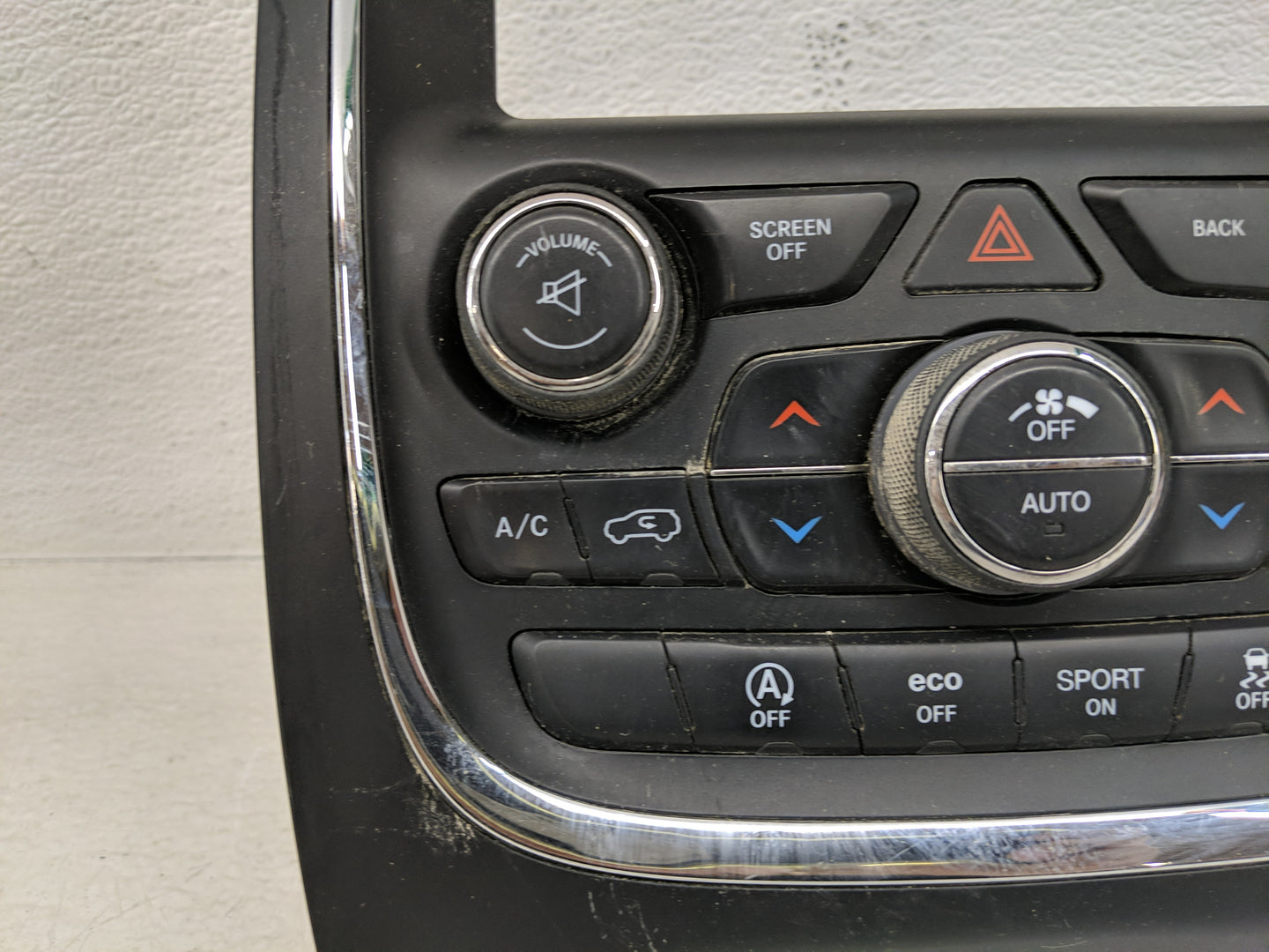 2016-2017 Dodge Durango Climate Control Module Temperature AC/Heater Replacement Fits Fits 2016 2017 OEM Used Auto Parts - O