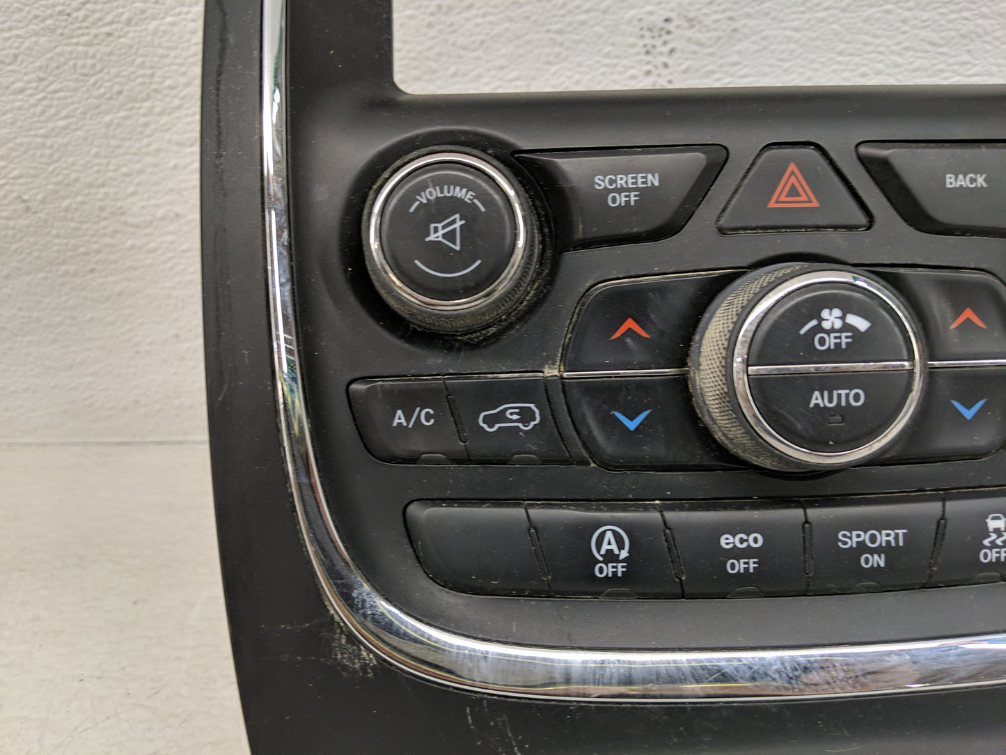 2016-2017 Dodge Durango Climate Control Module Temperature AC/Heater Replacement Fits Fits 2016 2017 OEM Used Auto Parts - O