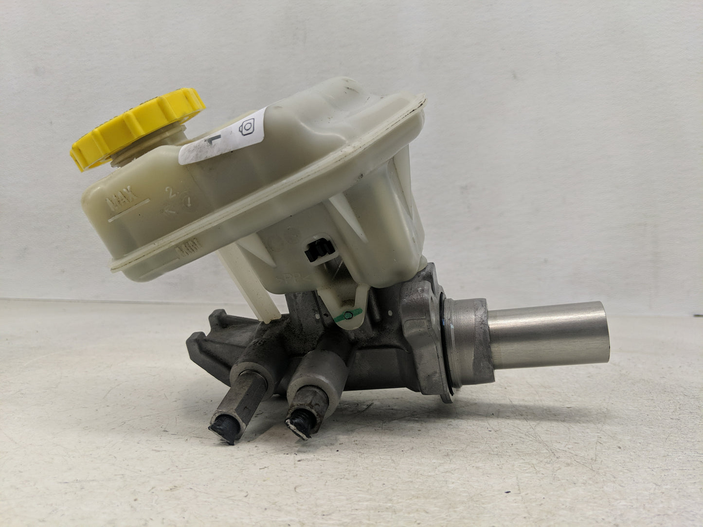 2016-2022 Dodge Durango Brake Master Cylinder 1312079 - Oemusedautoparts1.com