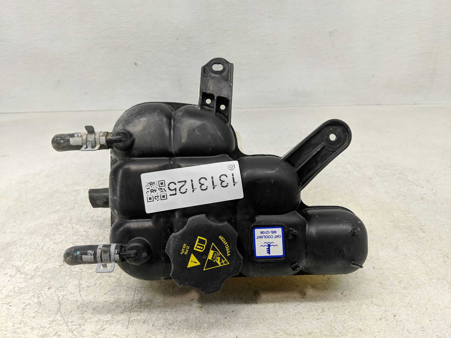 2016-2022 Dodge Durango Radiator Coolant Overflow Expansion Tank Bottle - Oemusedautoparts1.com