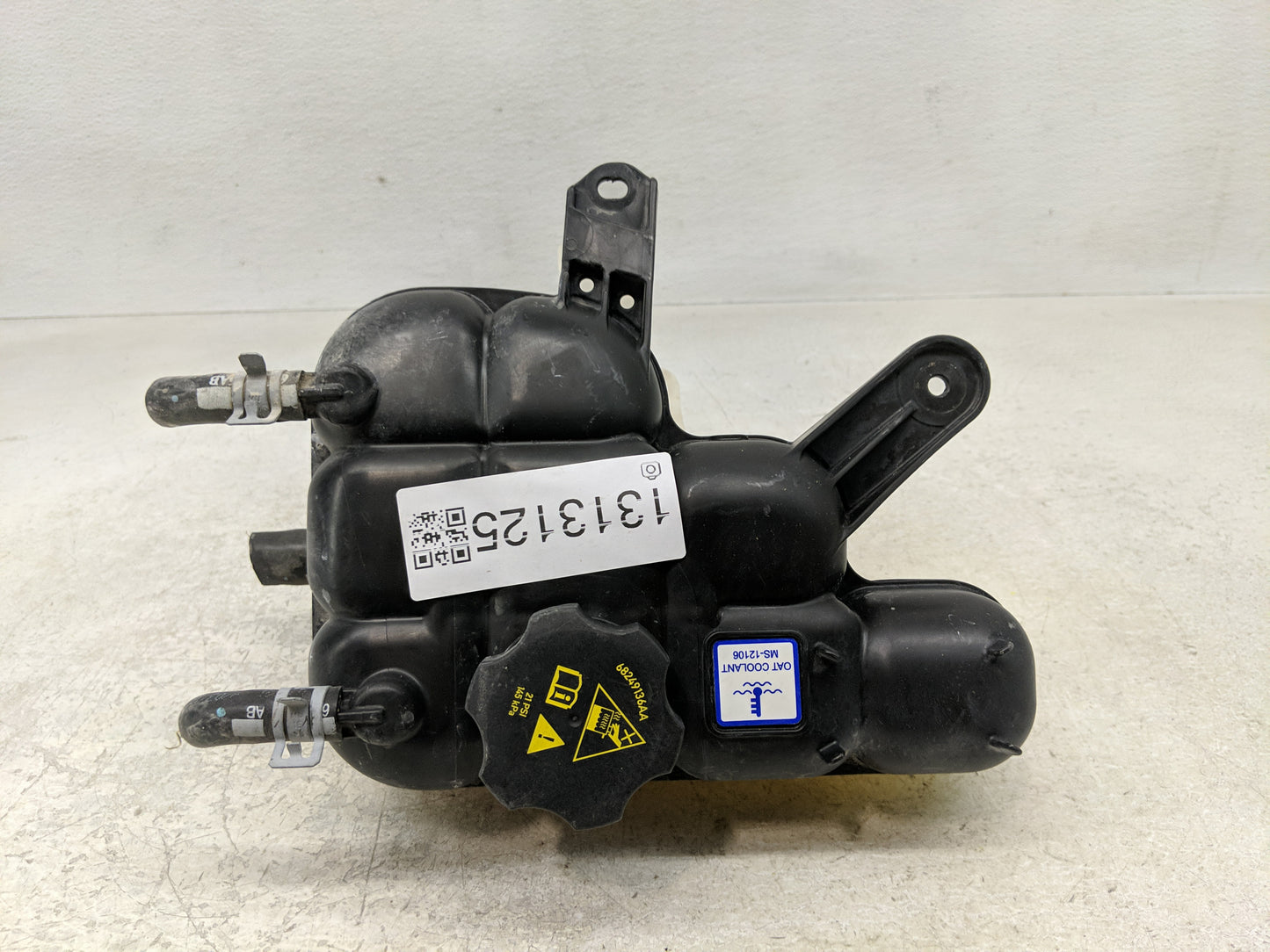 2016-2022 Dodge Durango Radiator Coolant Overflow Expansion Tank Bottle - Oemusedautoparts1.com