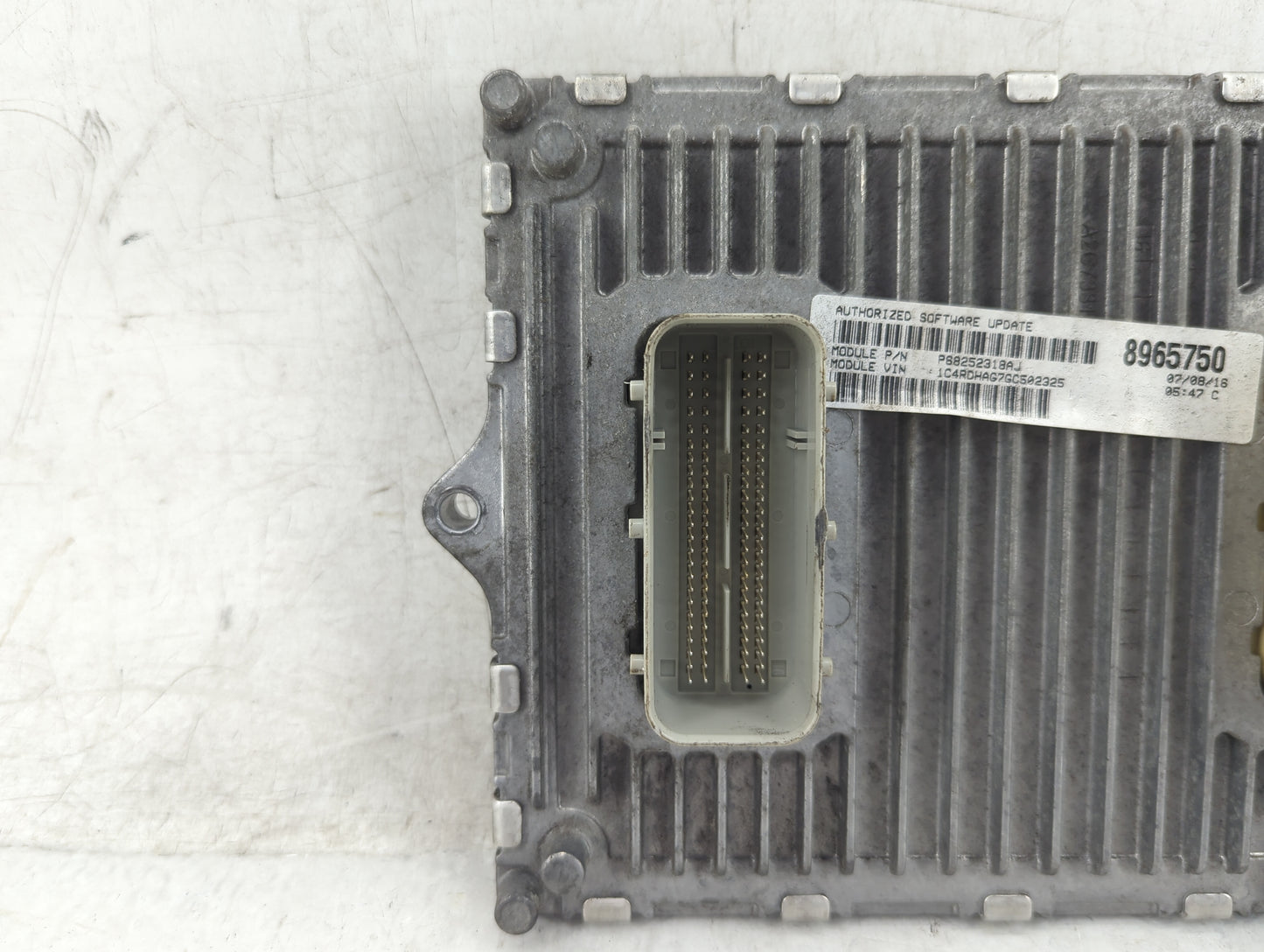 2016-2017 Dodge Durango PCM Engine Control Computer ECU ECM PCU OEM P/N:P68243326AA Fits Fits 2016 2017 OEM Used Auto Parts 