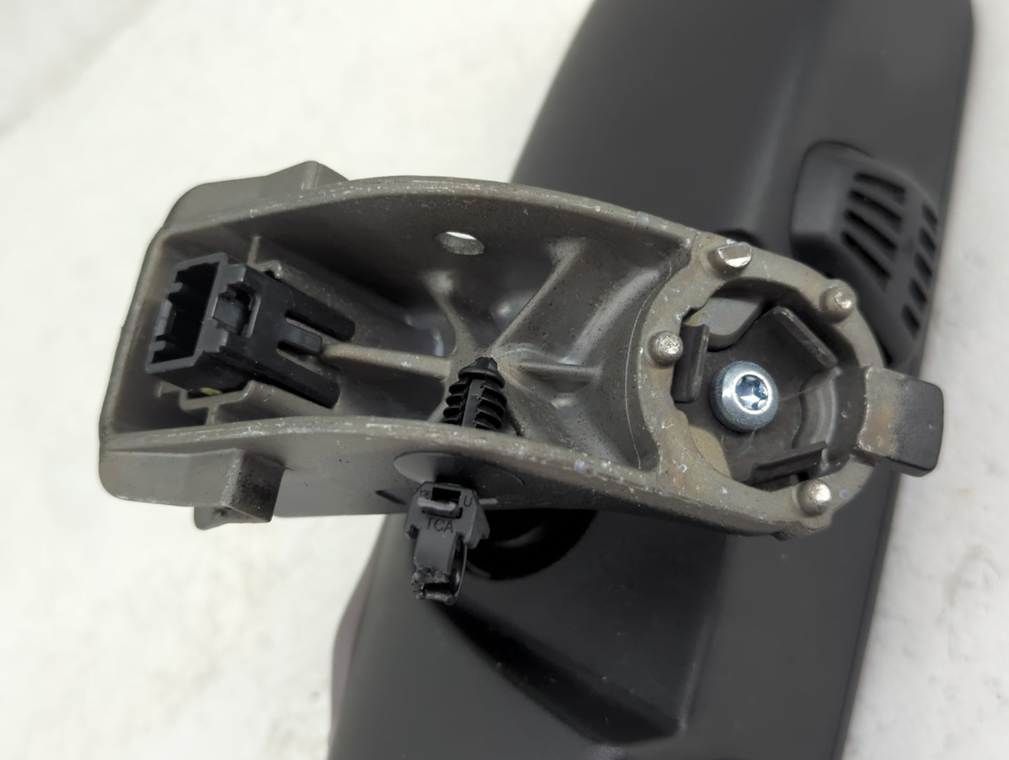 2014-2016 Dodge Durango Interior Rear View Mirror Replacement OEM P/N:68231564AC Fits Fits 2014 2015 2016 OEM Used Auto Part