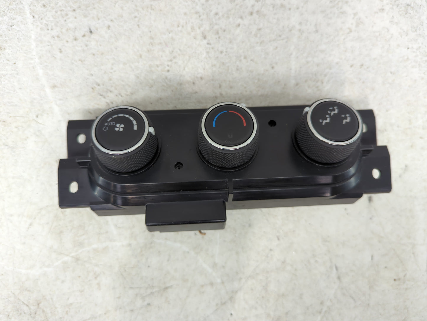2016 Dodge Durango Climate Control Module Temperature AC/Heater Replacement P/N:68287297AA Fits OEM Used Auto Parts - Oemuse