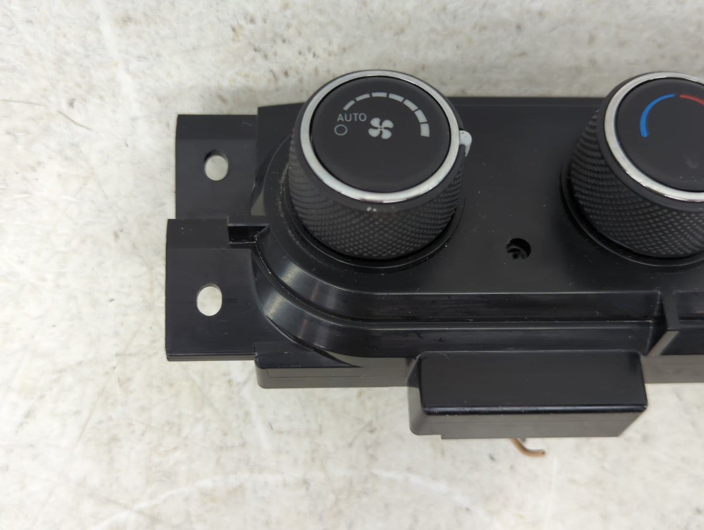 2016 Dodge Durango Climate Control Module Temperature AC/Heater Replacement P/N:68287297AA Fits OEM Used Auto Parts - Oemuse