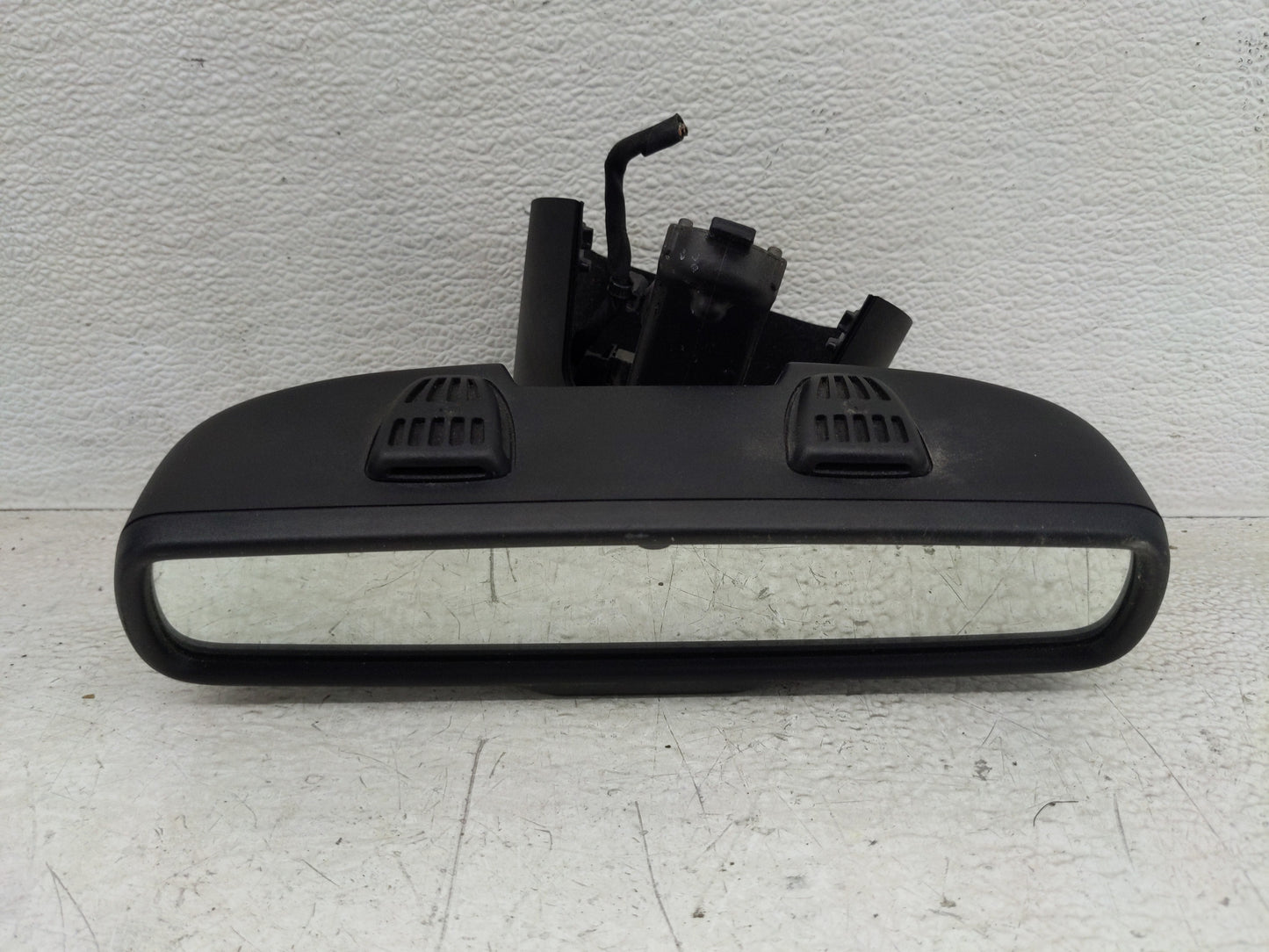 2014-2016 Dodge Durango Interior Rear View Mirror Replacement OEM P/N:68231564AC Fits Fits 2014 2015 2016 OEM Used Auto Part