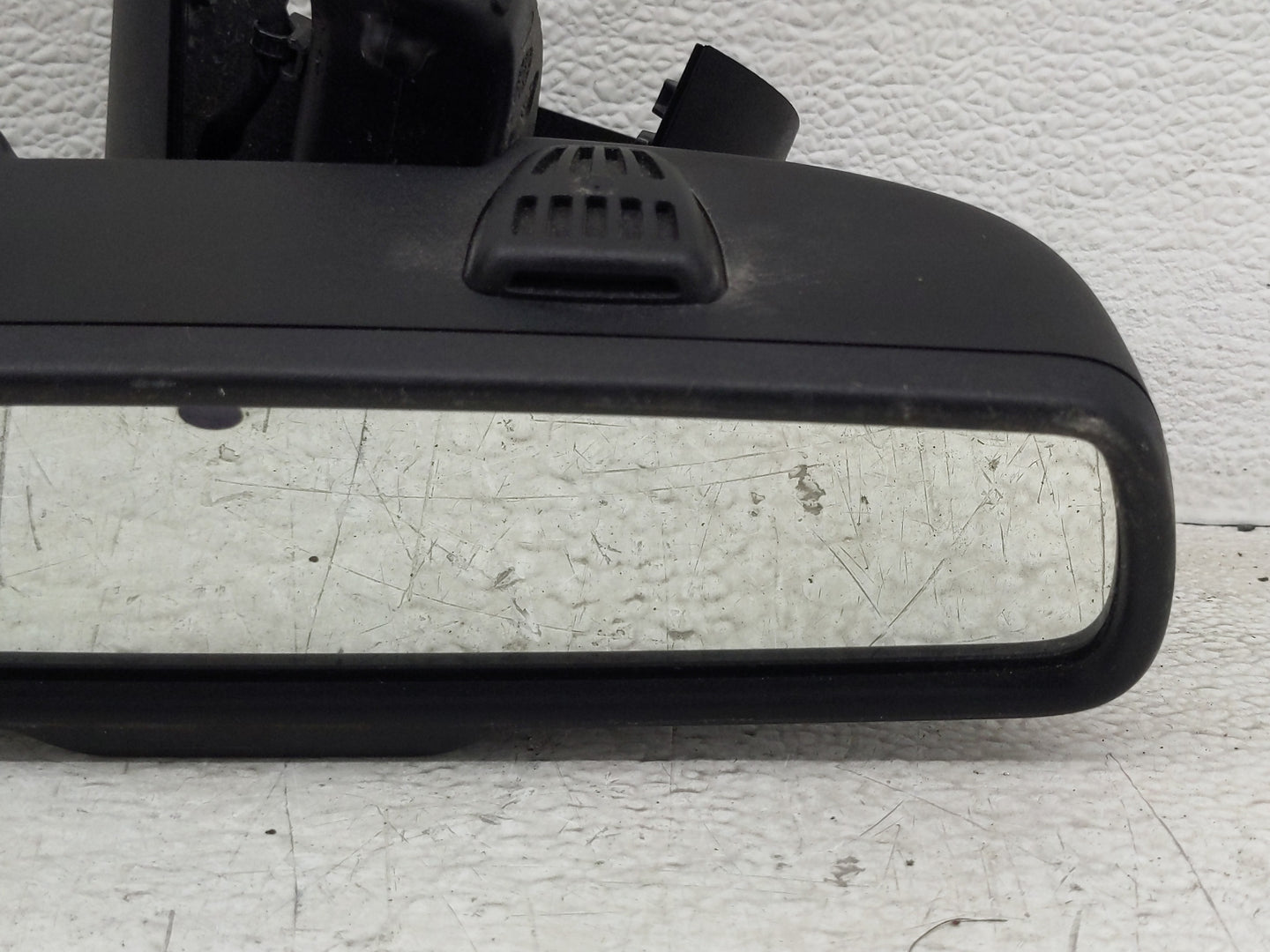 2014-2016 Dodge Durango Interior Rear View Mirror Replacement OEM P/N:68231564AC Fits Fits 2014 2015 2016 OEM Used Auto Part