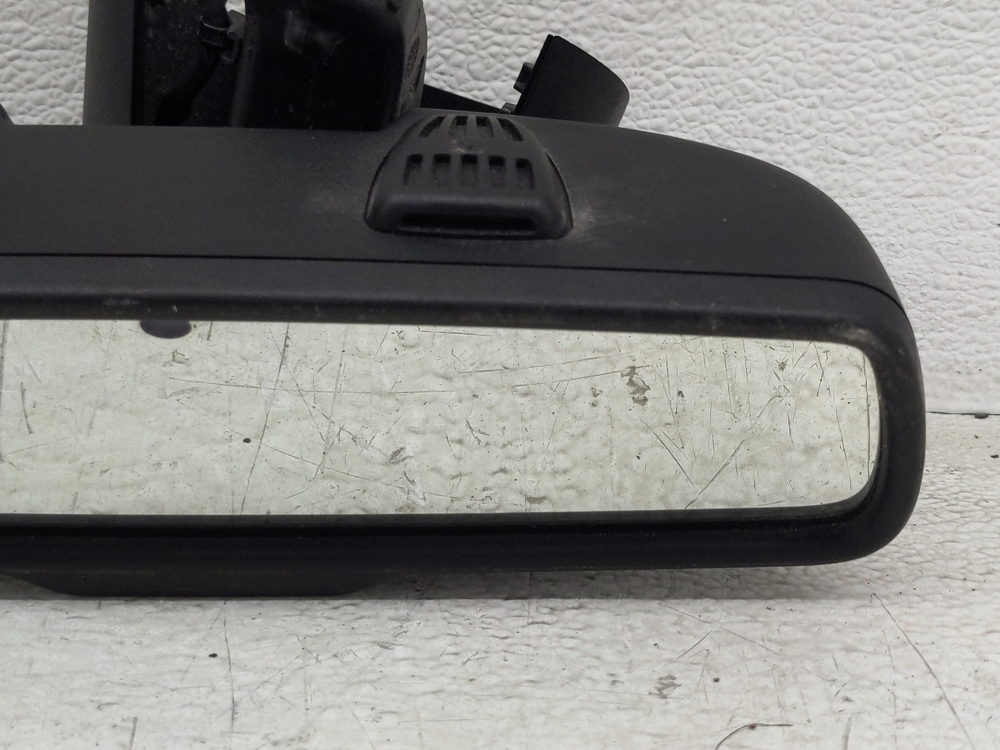 2014-2016 Dodge Durango Interior Rear View Mirror Replacement OEM P/N:68231564AC Fits Fits 2014 2015 2016 OEM Used Auto Part