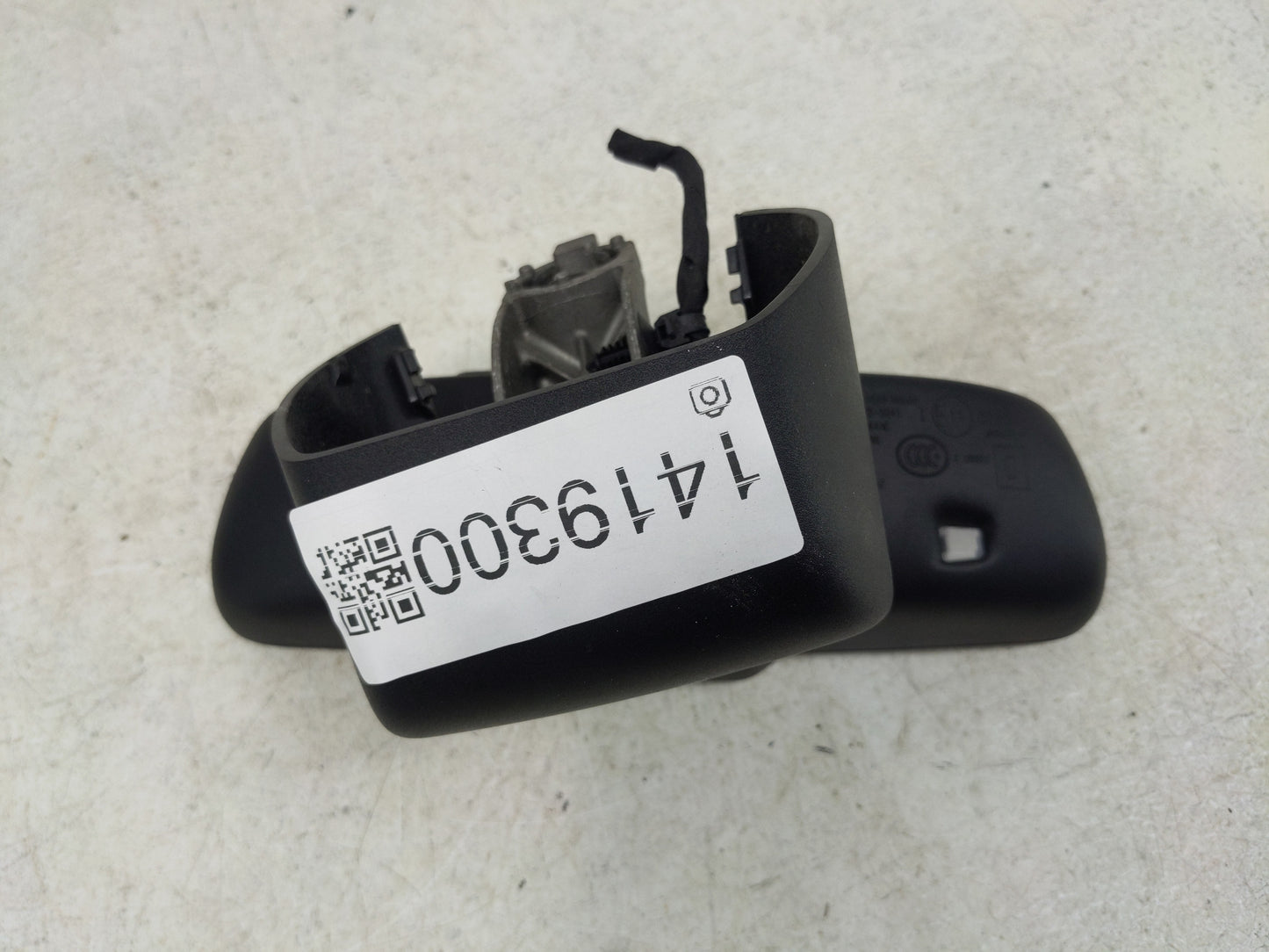 2014-2016 Dodge Durango Interior Rear View Mirror Replacement OEM P/N:68231564AC Fits Fits 2014 2015 2016 OEM Used Auto Part