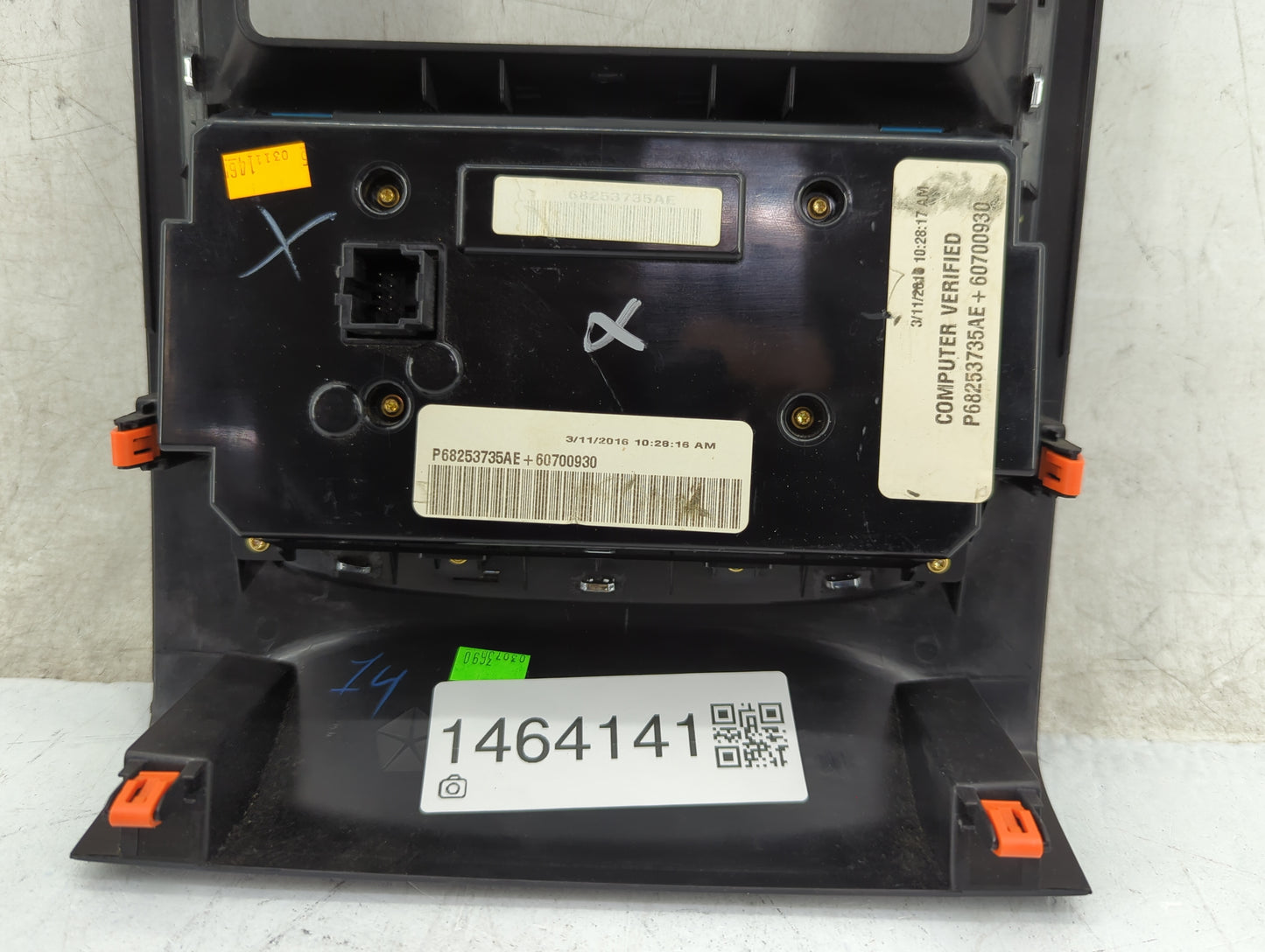2016-2017 Dodge Durango Climate Control Module Temperature AC/Heater Replacement Fits Fits 2016 2017 OEM Used Auto Parts - O