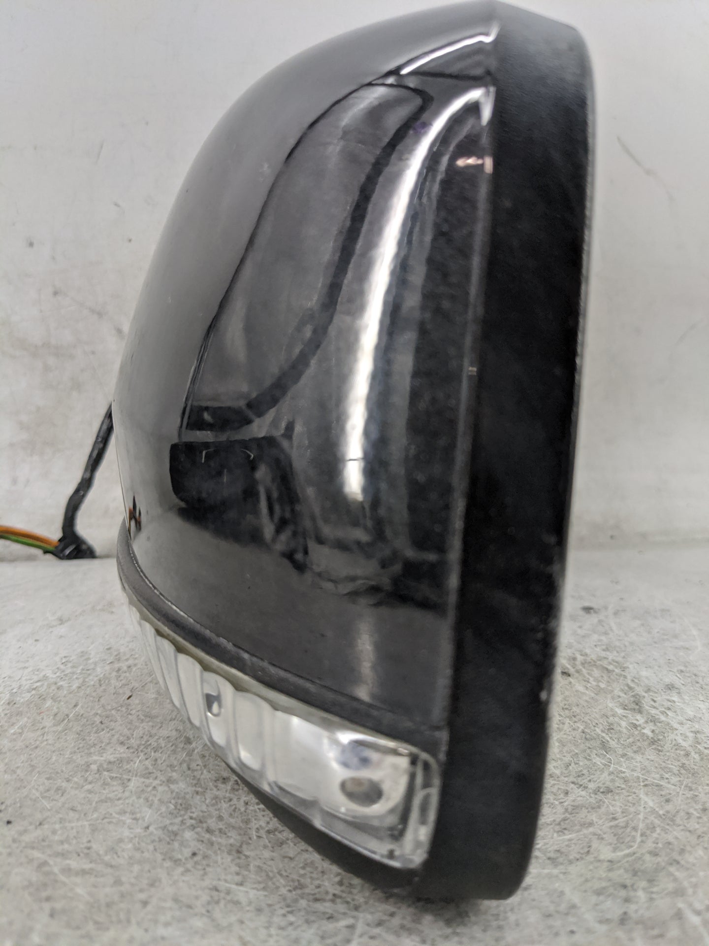 2011-2021 Dodge Durango Driver Side View Mirror - Left Door Mirror OEM Used - Oemusedautoparts1.com