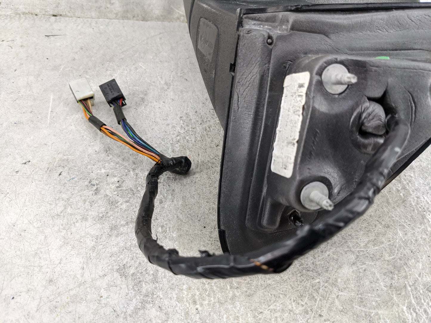 2011-2021 Dodge Durango Driver Side View Mirror - Left Door Mirror OEM Used - Oemusedautoparts1.com
