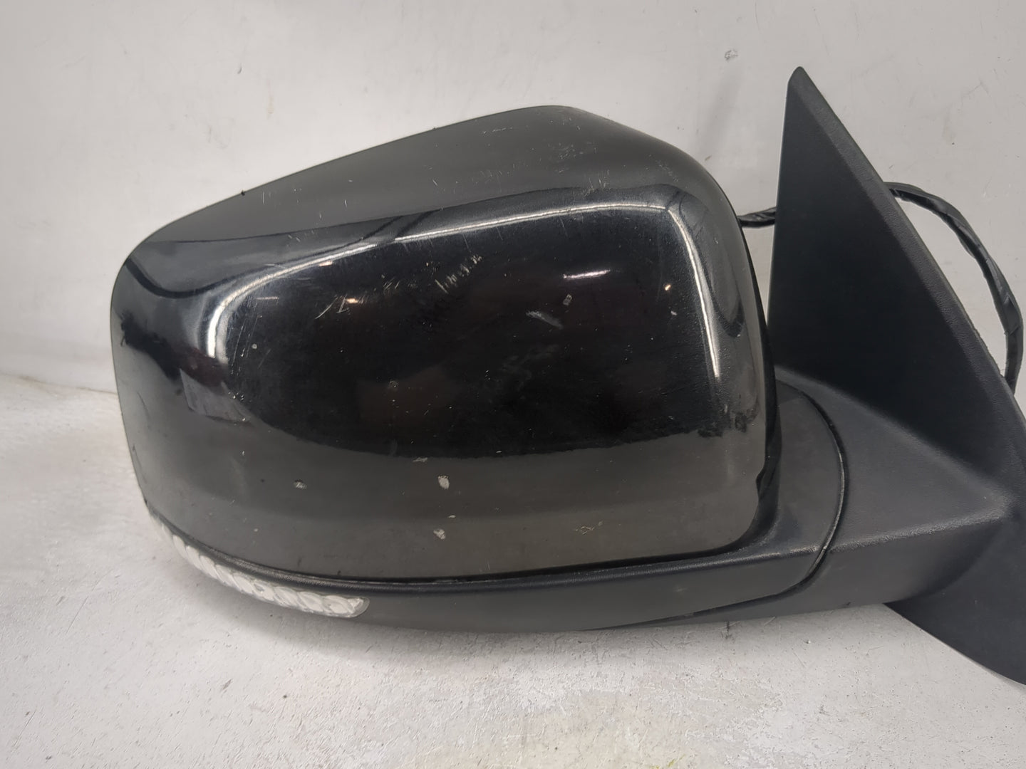 2011-2021 Dodge Durango Passenger Side View Mirror - Right Door Mirror OEM Used - Oemusedautoparts1.com