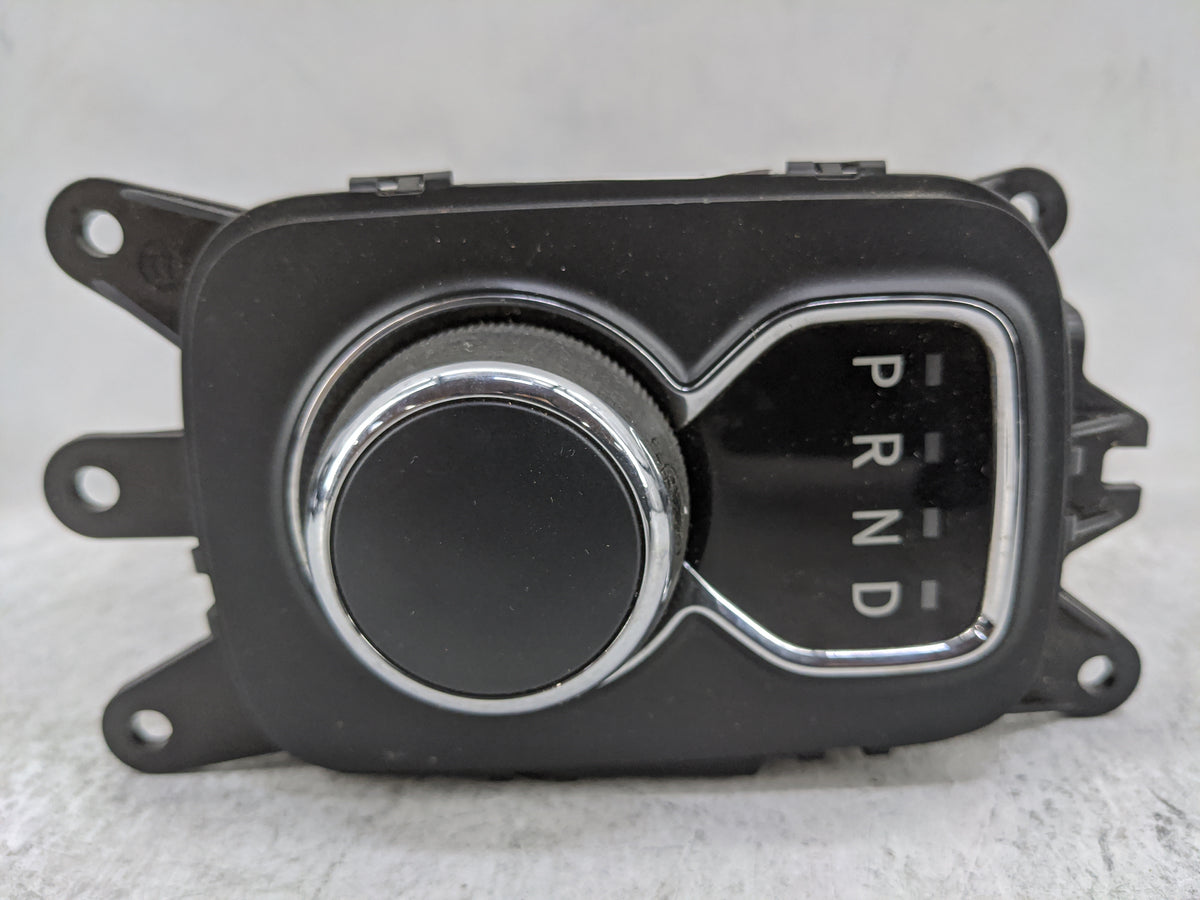 2016 Dodge Durango Floor Console Assembly Shifter - Oemusedautoparts1.com