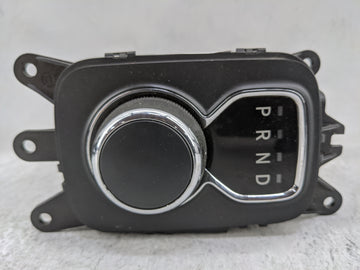 2016 Dodge Durango Floor Console Assembly Shifter - Oemusedautoparts1.com