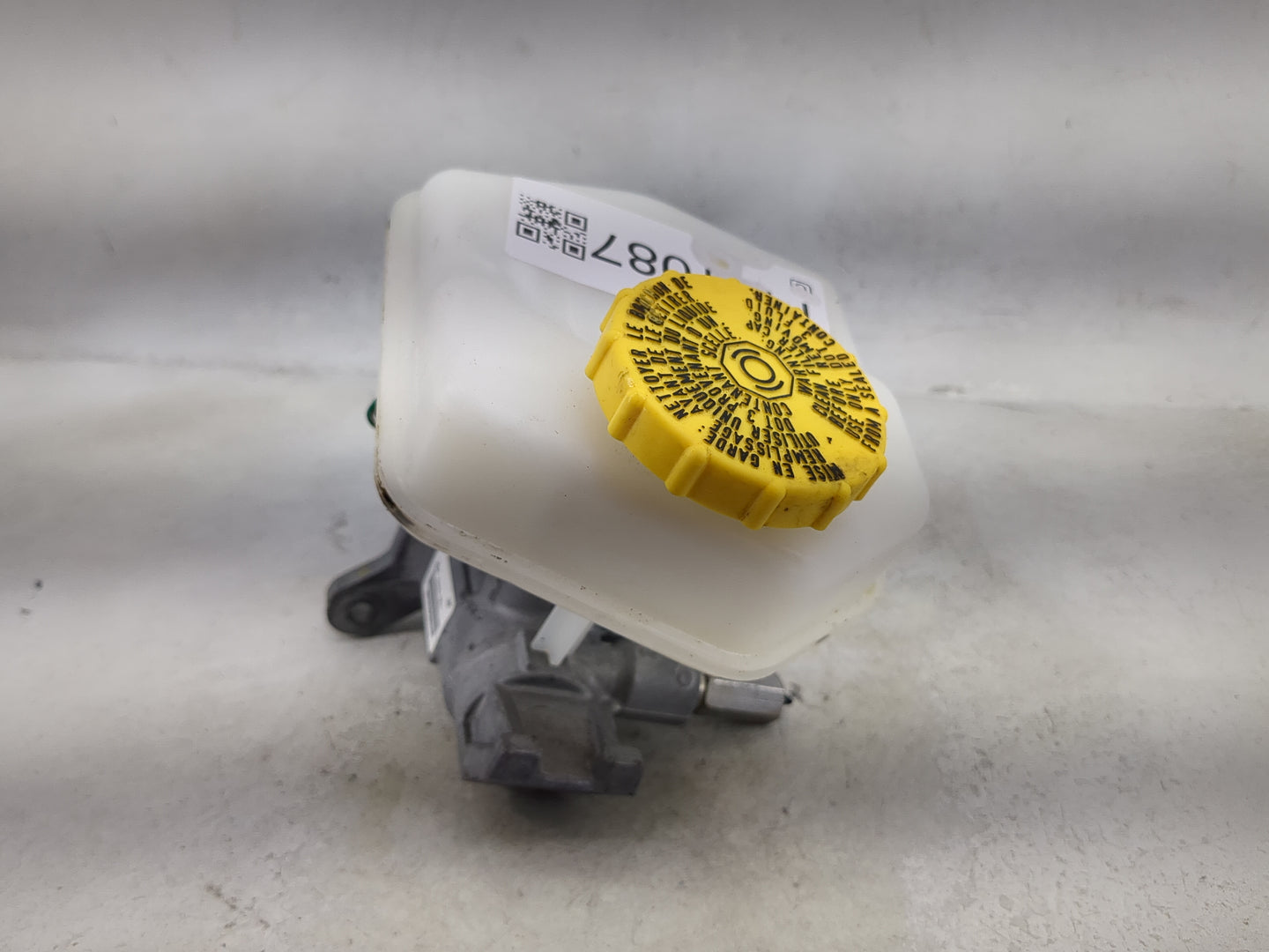 2016-2022 Dodge Durango Brake Master Cylinder 1491087 - Oemusedautoparts1.com