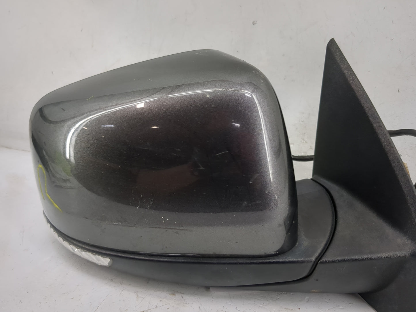 2011-2021 Dodge Durango Passenger Side View Mirror - Right Door Mirror OEM Used - Oemusedautoparts1.com