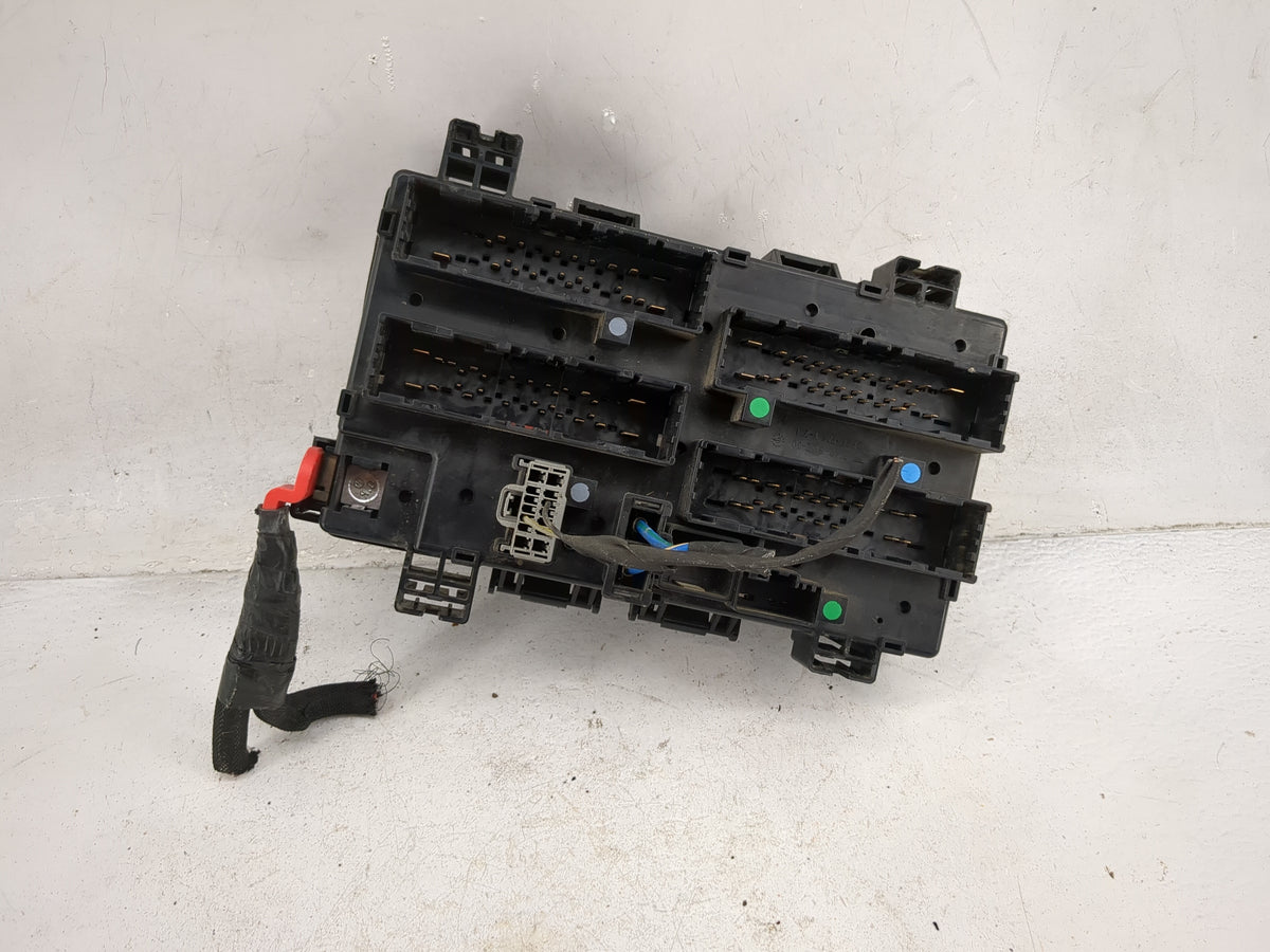 2016 Dodge Durango Fusebox Fuse Box Panel Relay Module P/N:04692143AA 7140-5131-30 Fits OEM Used Auto Parts - Oemusedautopar