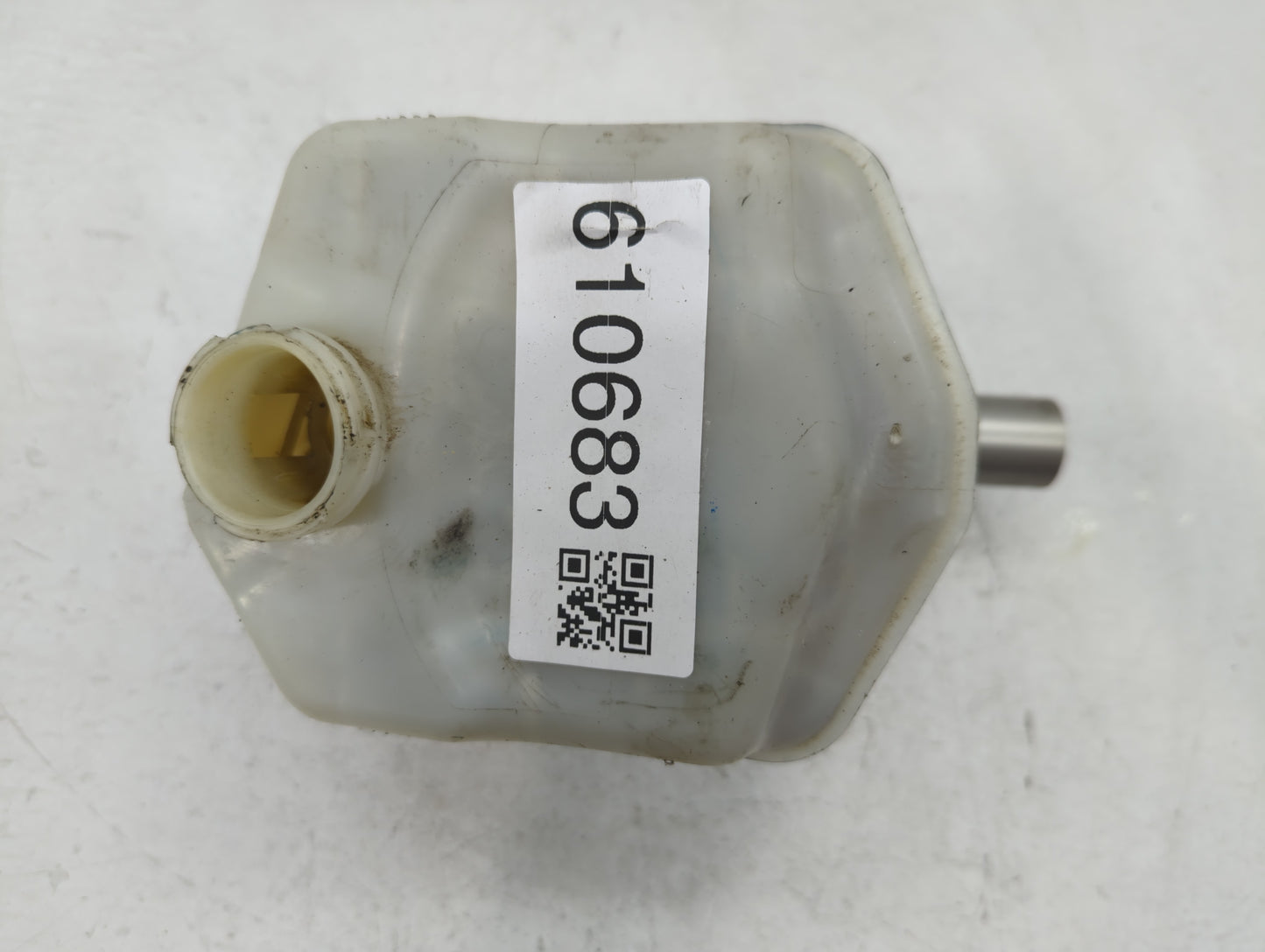 2016-2022 Dodge Durango Brake Master Cylinder 610683 - Oemusedautoparts1.com