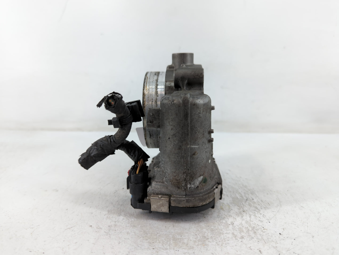 2011-2022 Dodge Durango Throttle Body P/N:0518439AC 0 280 750 570 Fits OEM Used Auto Parts - Oemusedautoparts1.com