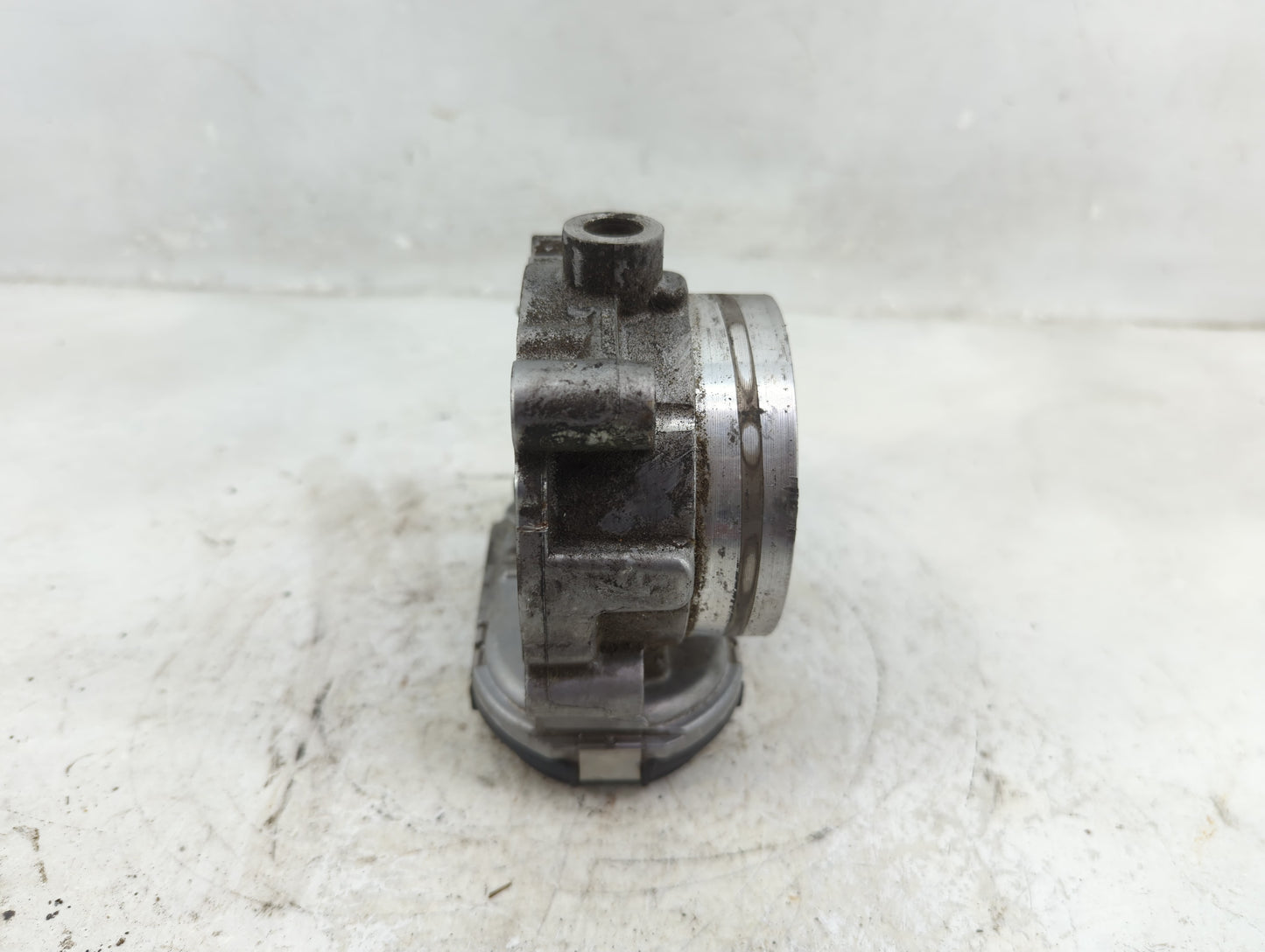 2011-2022 Dodge Durango Throttle Body Fits Fits 2011 2012 2013 2014 2015 2016 2017 2018 2019 2020 2021 2022 OEM Used Auto Pa