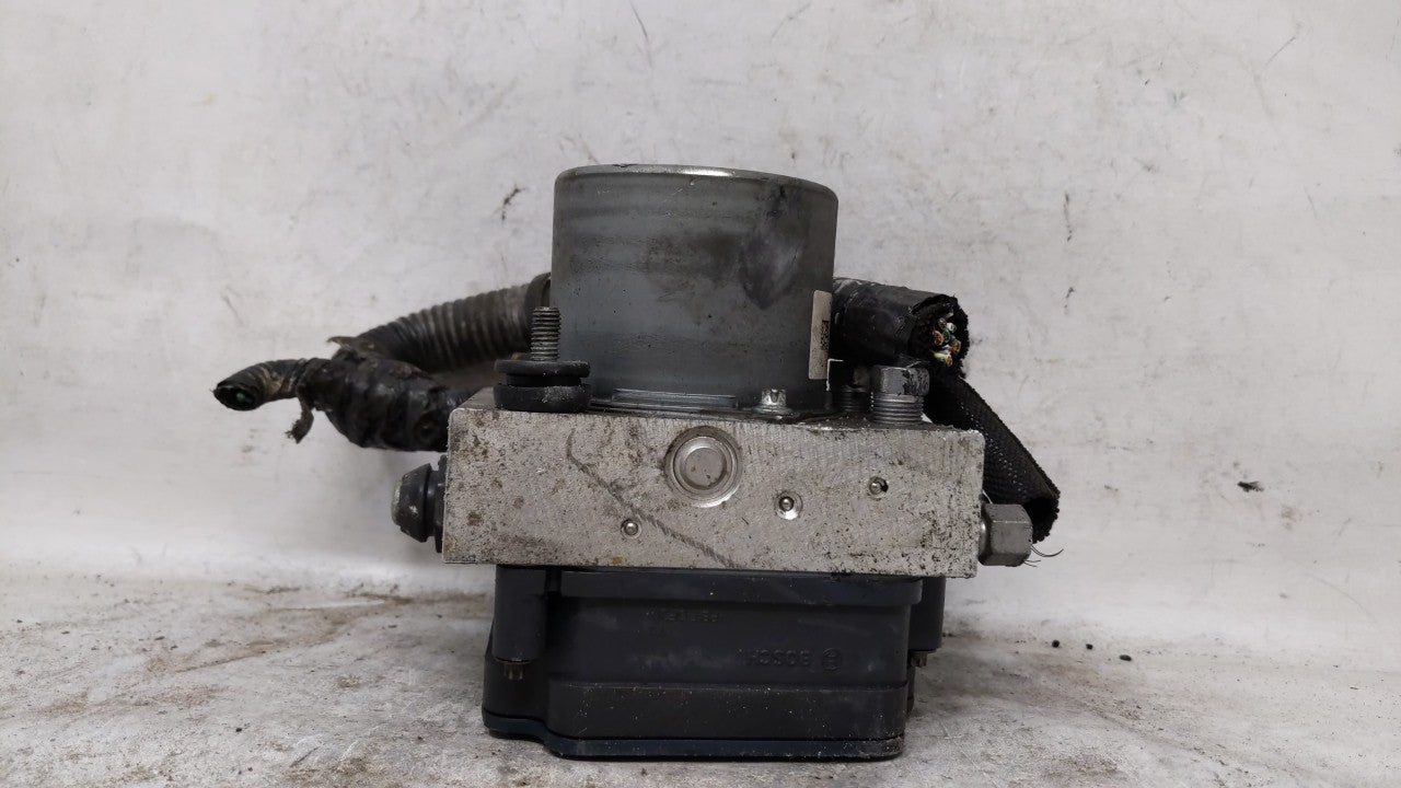 2015-2018 Dodge Grand Caravan ABS Pump Control Module Replacement P/N:P68183803AC Fits Fits 2015 2016 2017 2018 OEM Used Aut