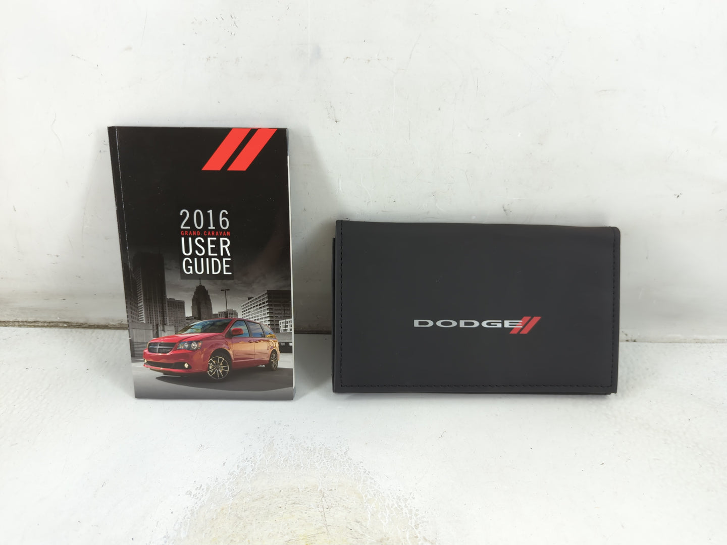 2016 Dodge Grand Caravan Owners Manual Book Guide P/N:16Y532-926-AA OEM Used Auto Parts - Oemusedautoparts1.com