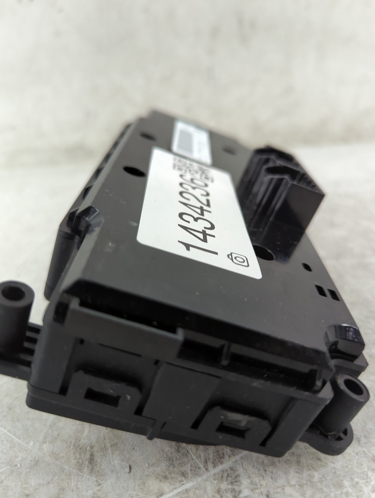 2011-2020 Dodge Grand Caravan Climate Control Module Temperature AC/Heater Replacement P/N:P55111249AJ Fits OEM Used Auto Pa