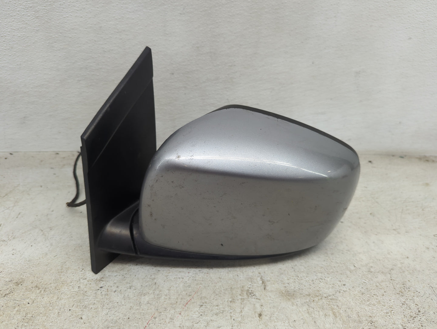2011-2020 Dodge Grand Caravan Passenger Side View Mirror - Right Door Mirror OEM Used - Oemusedautoparts1.com