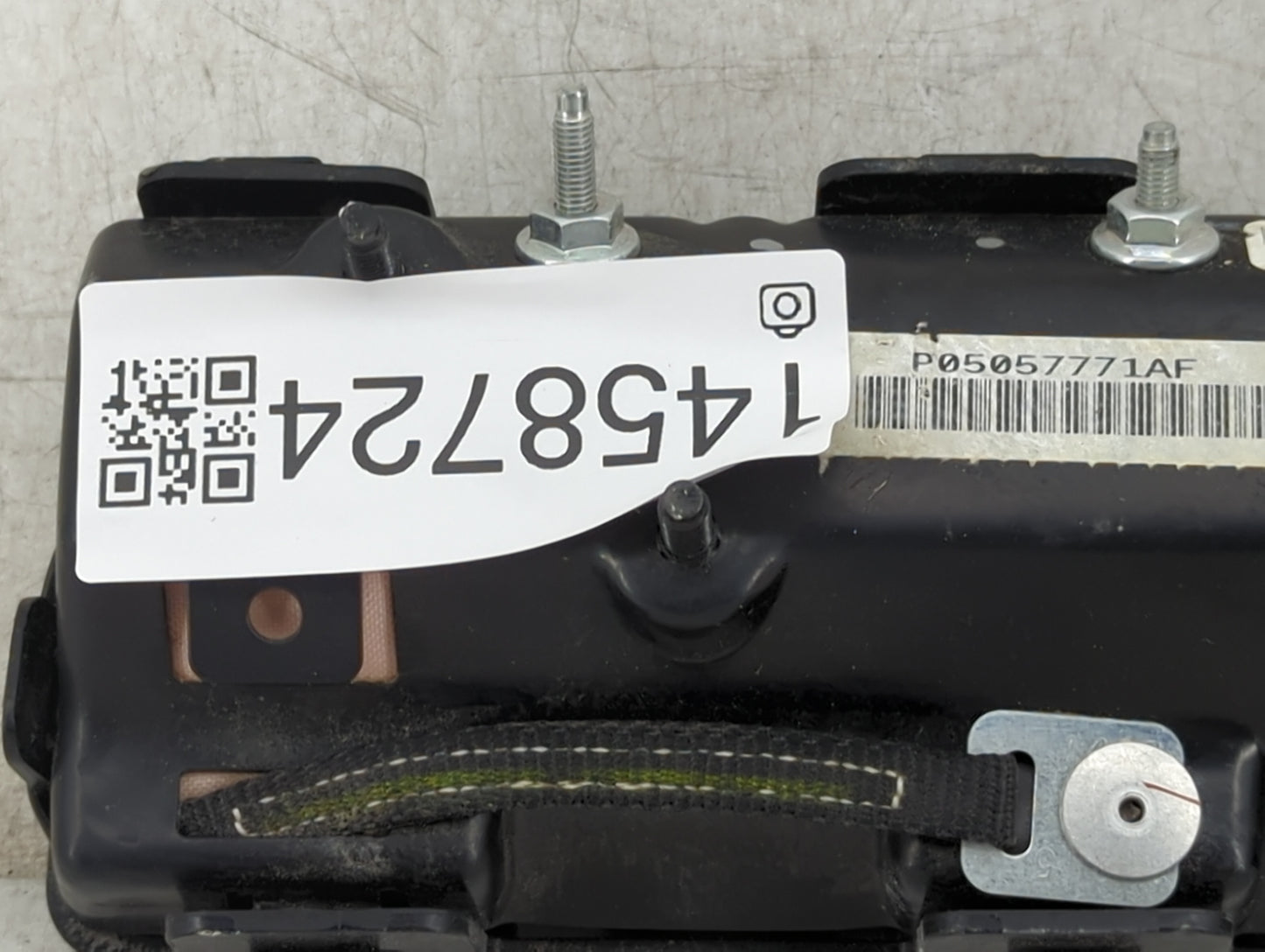2014-2018 Dodge Grand Caravan Air Bag Driver Left Knee Oem 1458724 - Oemusedautoparts1.com