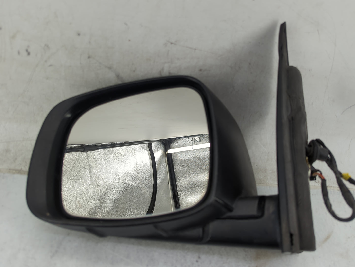 2016 Dodge Grand Caravan Passenger Side View Mirror - Right Door Mirror OEM Used - Oemusedautoparts1.com