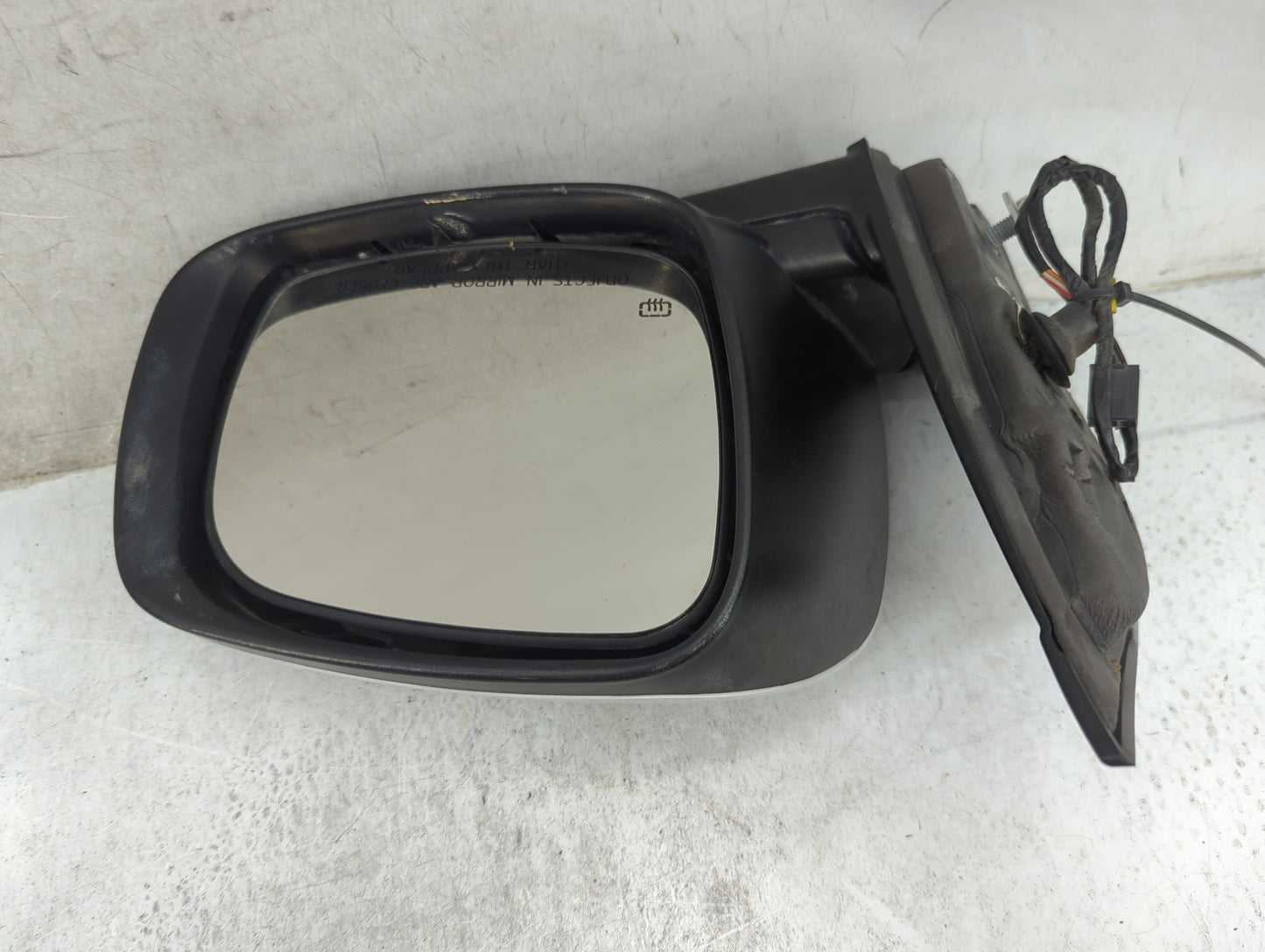 2011-2020 Dodge Grand Caravan Passenger Side View Mirror - Right Door Mirror OEM Used - Oemusedautoparts1.com