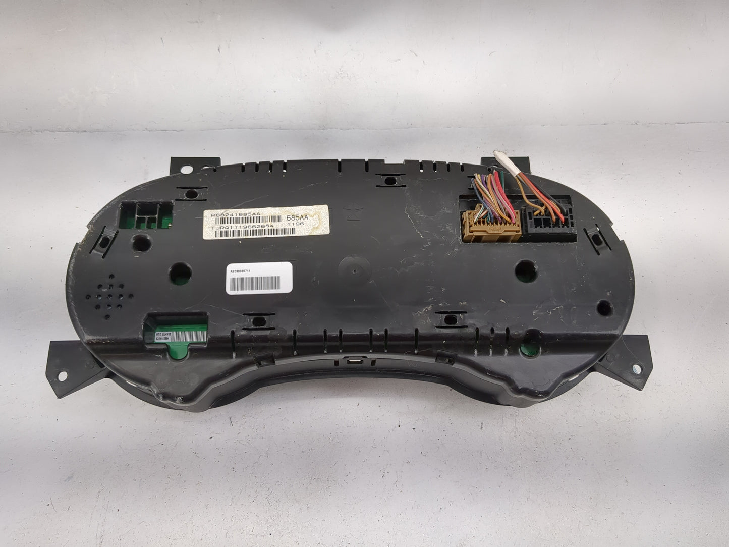 2015-2018 Dodge Grand Caravan Instrument Cluster Speedometer Gauges P/N:P68241685AA A2C30005711 Miles: Fits OEM Used Auto Pa