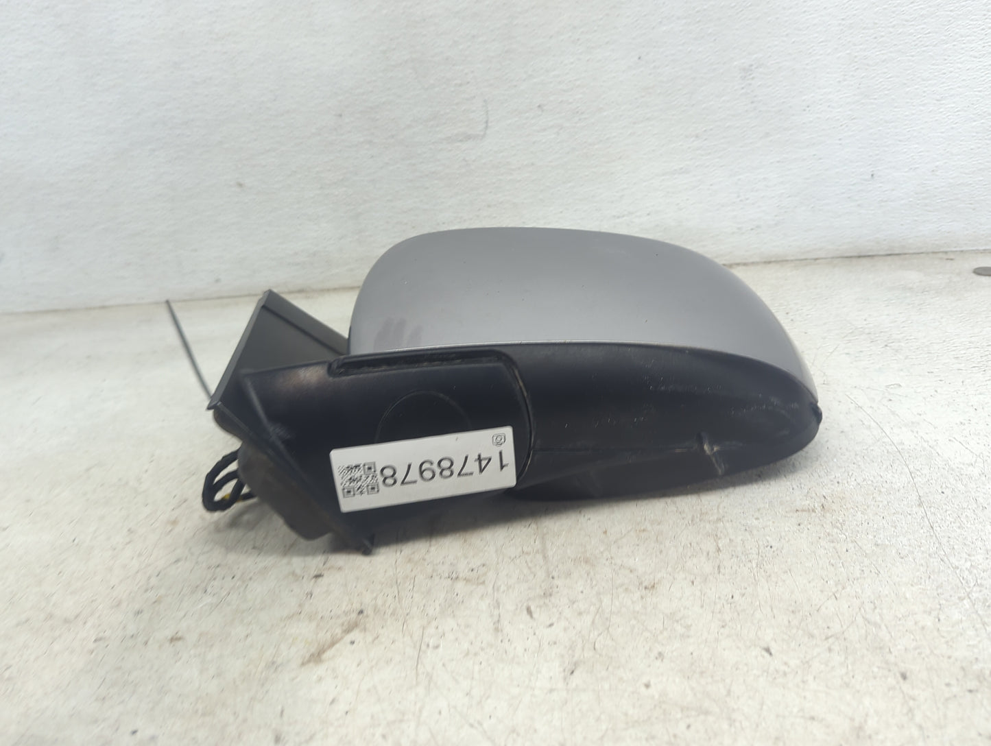2011-2020 Dodge Grand Caravan Driver Side View Mirror - Left Door Mirror OEM Used - Oemusedautoparts1.com