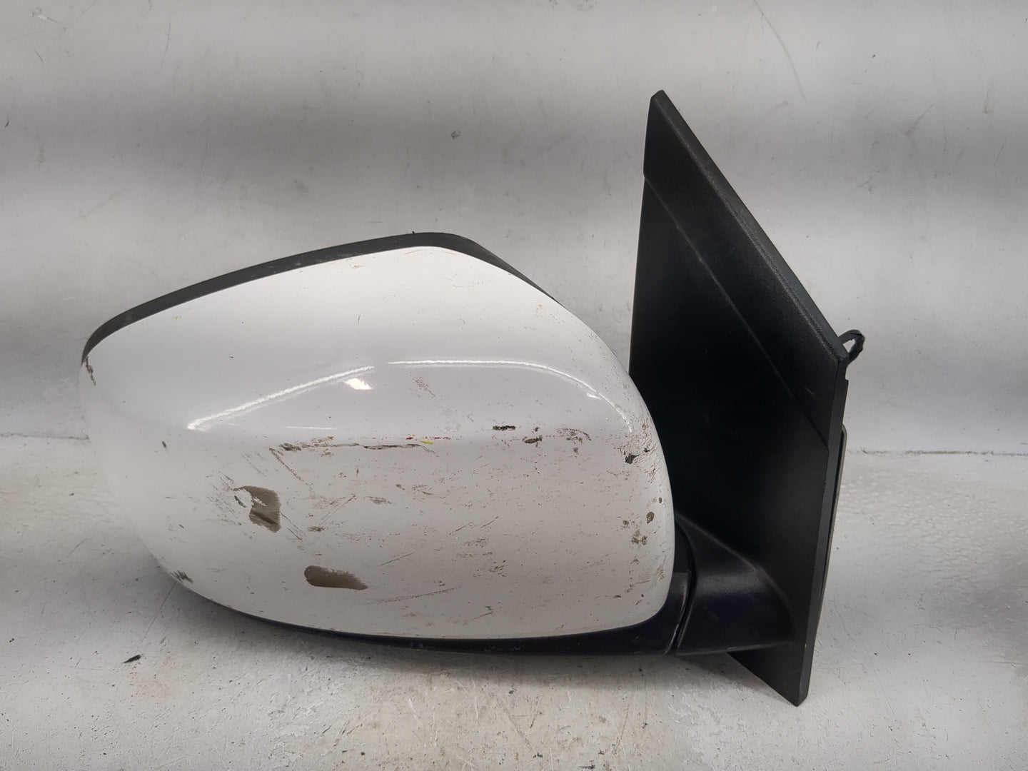 2011-2020 Dodge Grand Caravan Passenger Side View Mirror - Right Door Mirror OEM Used - Oemusedautoparts1.com