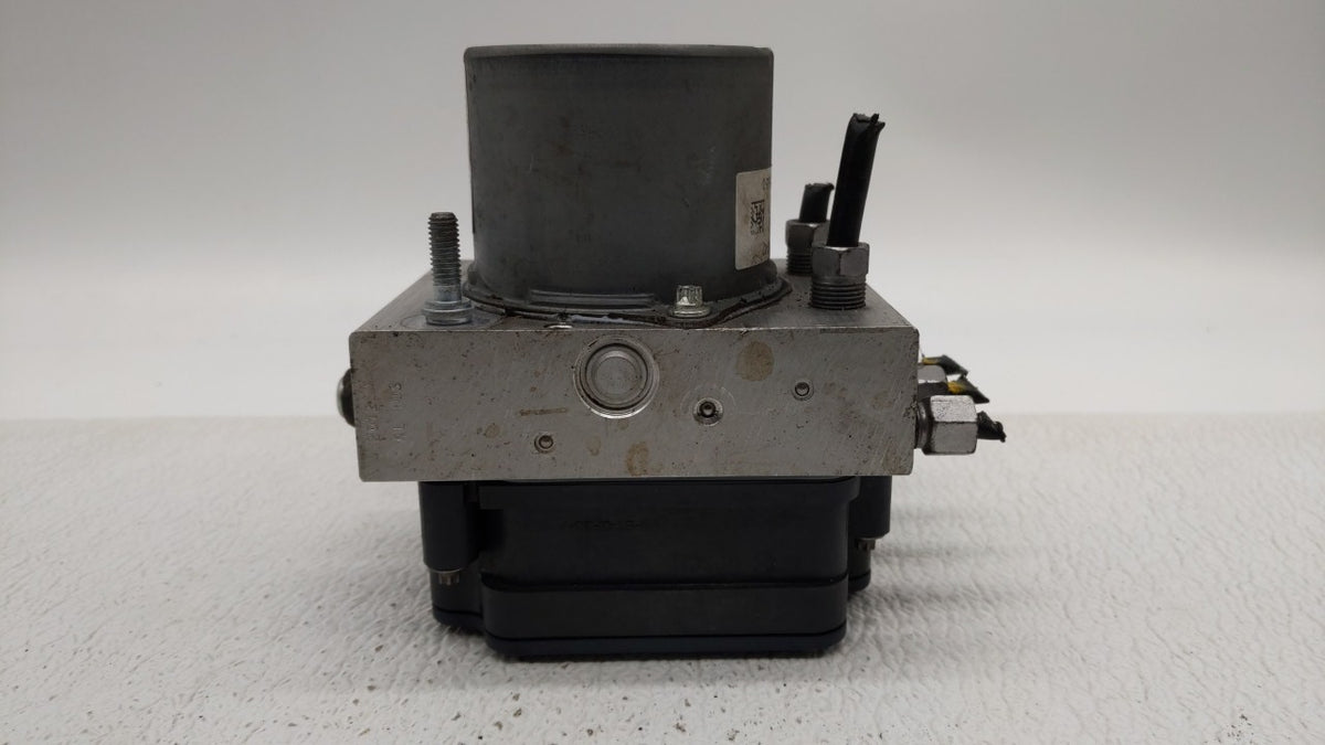 2015-2020 Dodge Grand Caravan Anti-Lock Brake ABS Pump Module Actuator OEM P/N:P68183803AC 68183803AC Fits OEM Used Auto Par