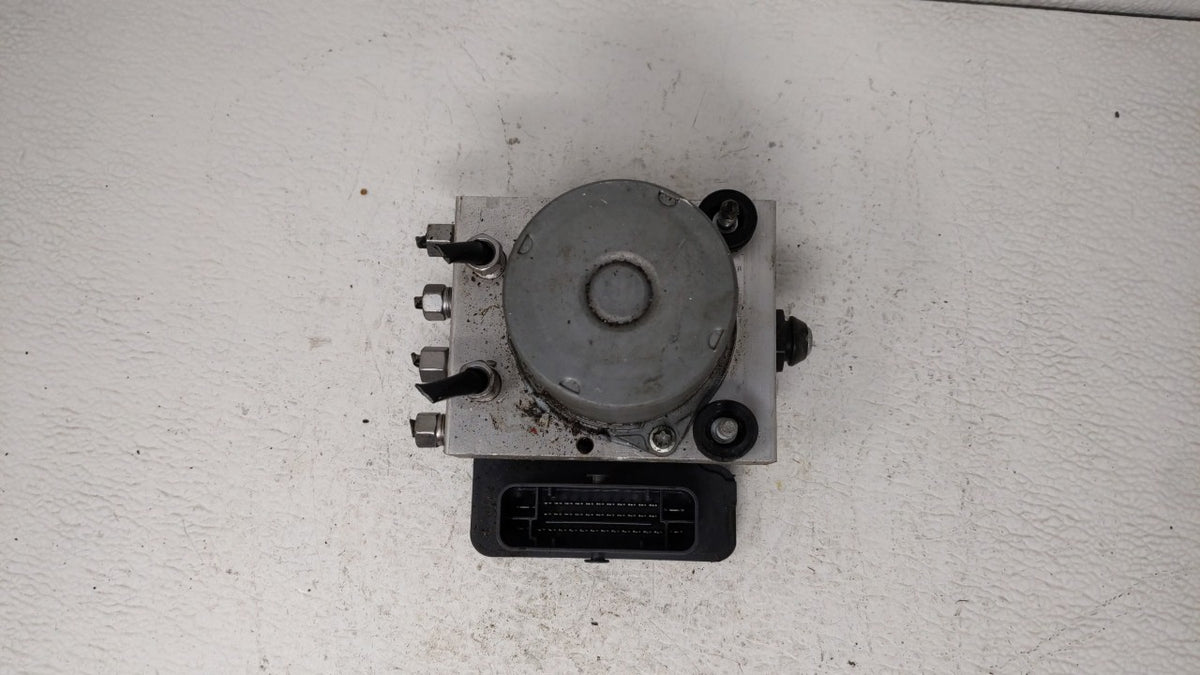 2015-2020 Dodge Grand Caravan Anti-Lock Brake ABS Pump Module Actuator OEM P/N:P68183803AC 68183803AC Fits OEM Used Auto Par