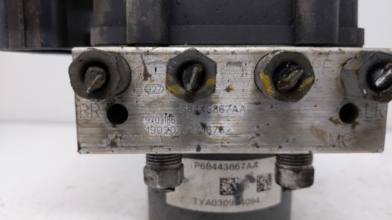 2015-2018 Dodge Grand Caravan ABS Pump Control Module Replacement P/N:P68183803AC 68183803AC Fits Fits 2015 2016 2017 2018 O